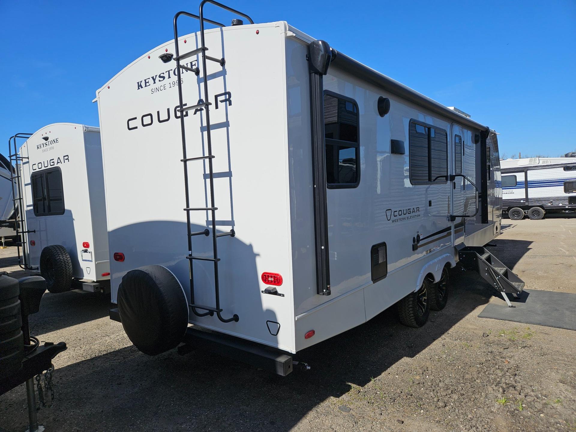 2026 Keystone RV 2026 Keystone RV Cougar Half-Ton - thumbnail 3