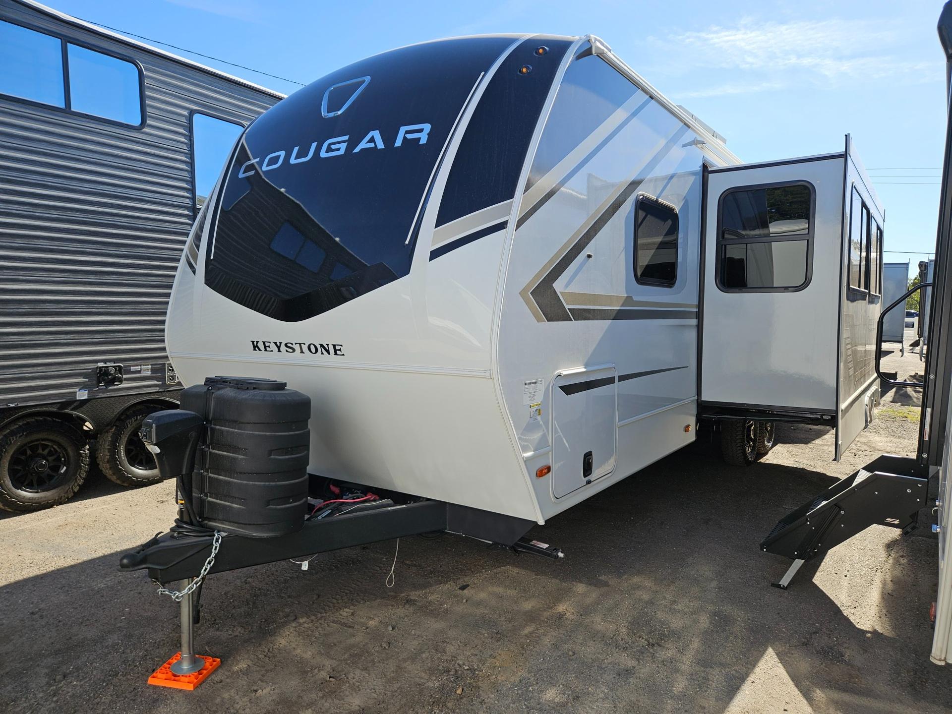 2026 Keystone RV 2026 Keystone RV Cougar Half-Ton - thumbnail 5