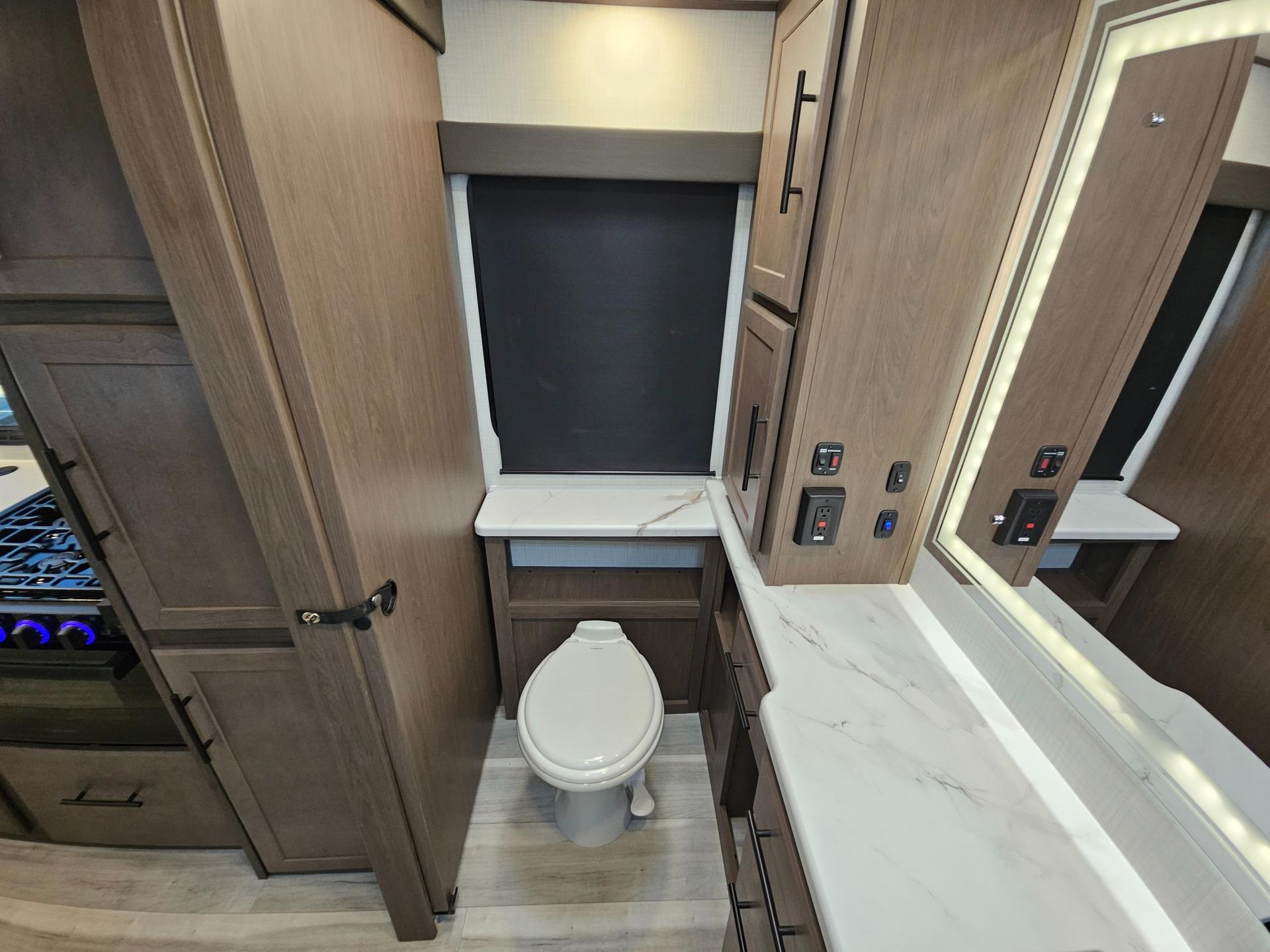 2026 Keystone RV 2026 Keystone RV Cougar Half-Ton - thumbnail 28