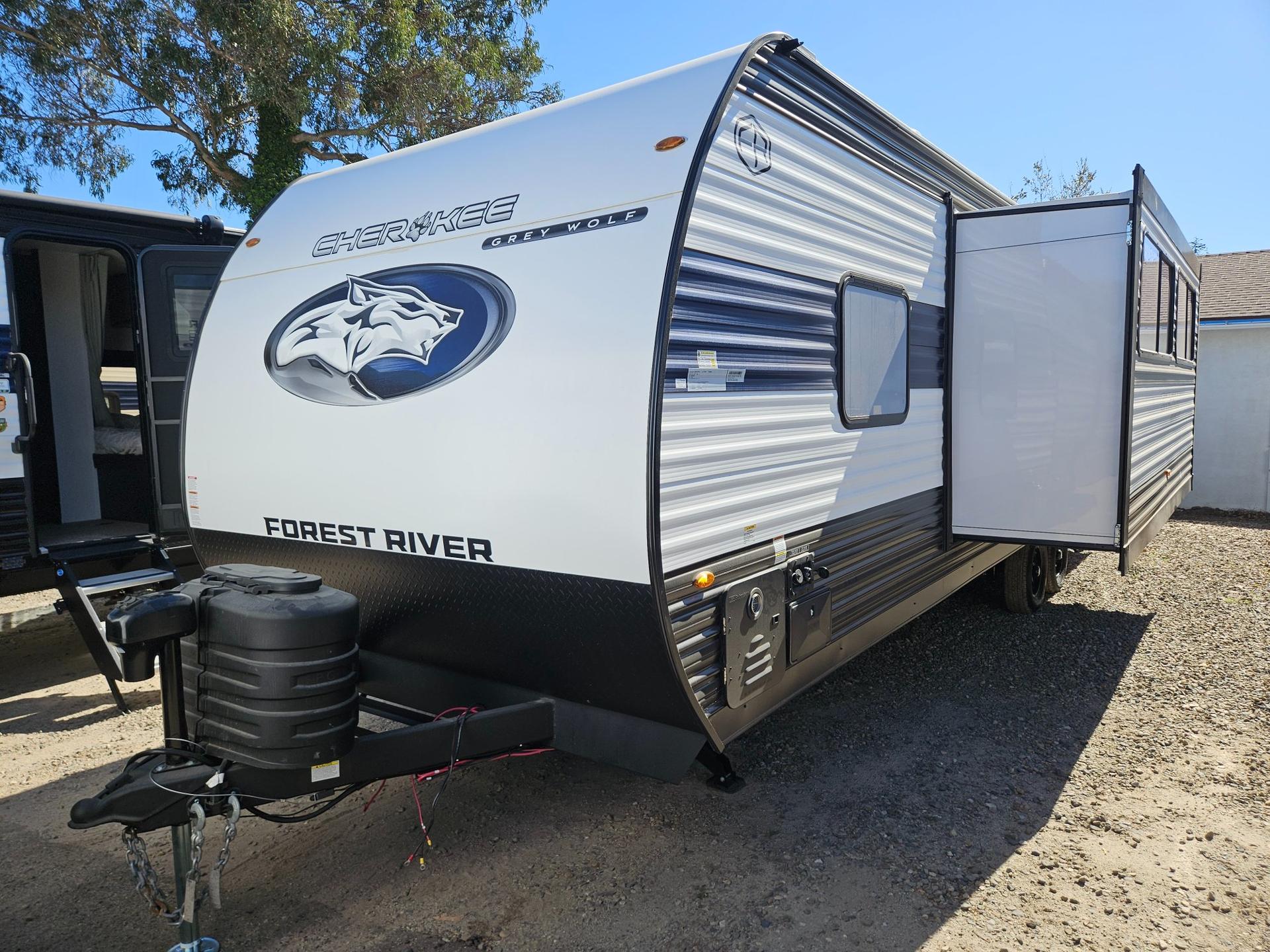 2026 Forest River RV 2026 Forest River RV Cherokee Grey Wolf - thumbnail 5