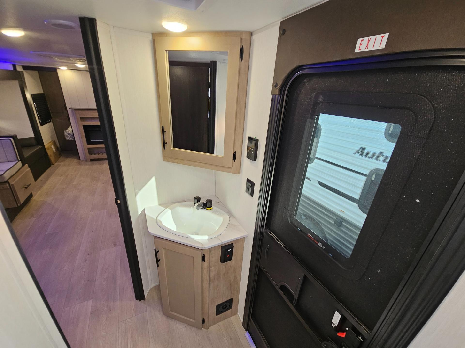 2026 Forest River RV 2026 Forest River RV Cherokee Grey Wolf - thumbnail 26