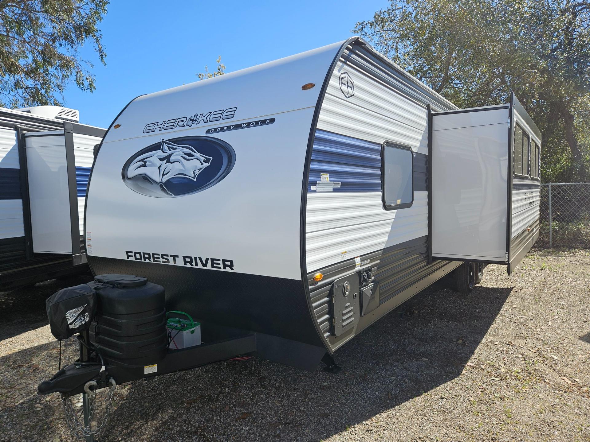 2026 Forest River RV 2026 Forest River RV Cherokee Grey Wolf - thumbnail 5