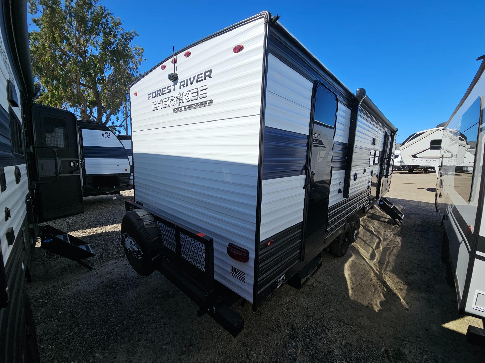 2026 Forest River RV 2026 Forest River RV Cherokee Grey Wolf - thumbnail 3