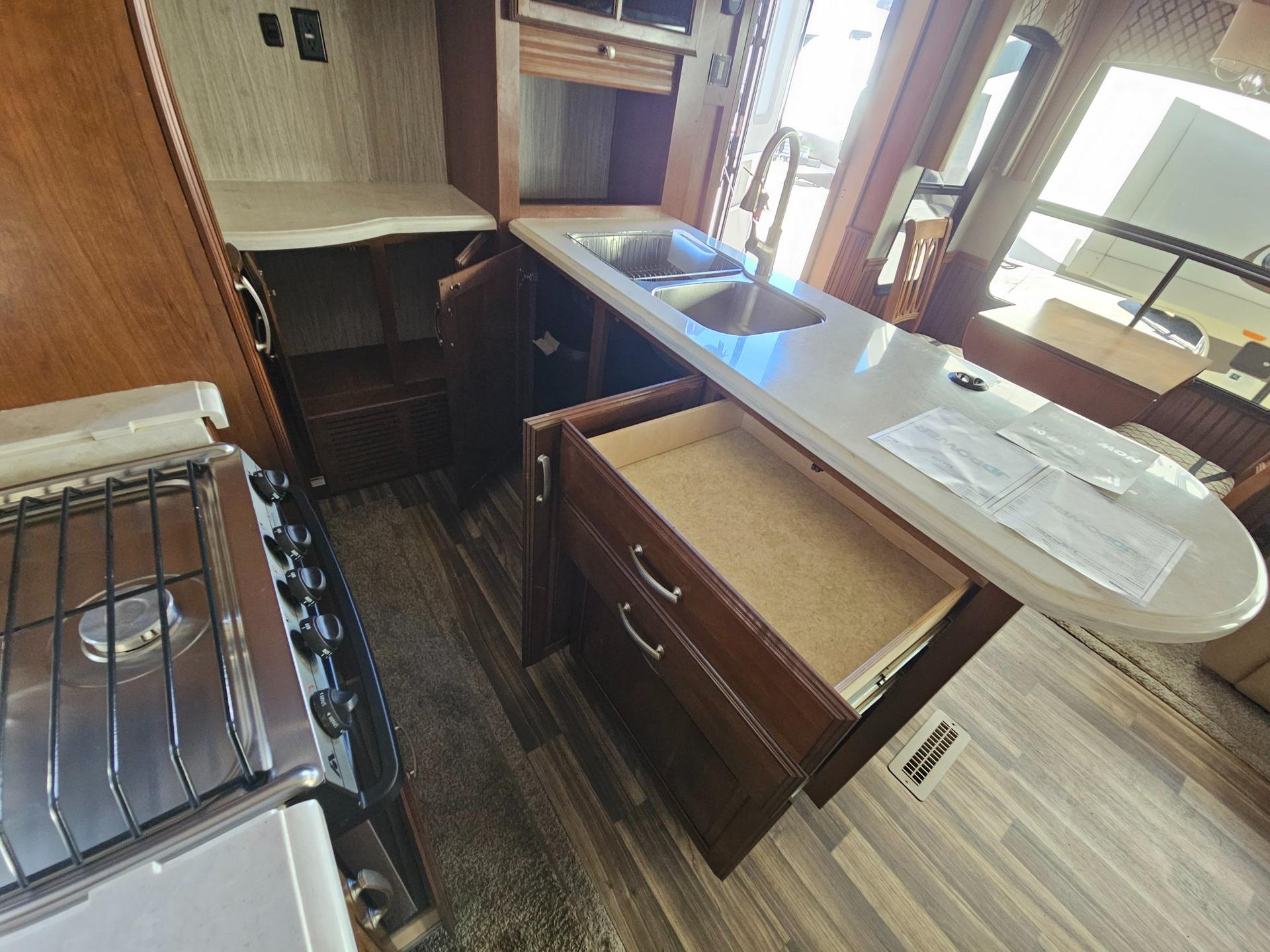2017 Forest River RV 2017 Forest River RV Cardinal - thumbnail 19