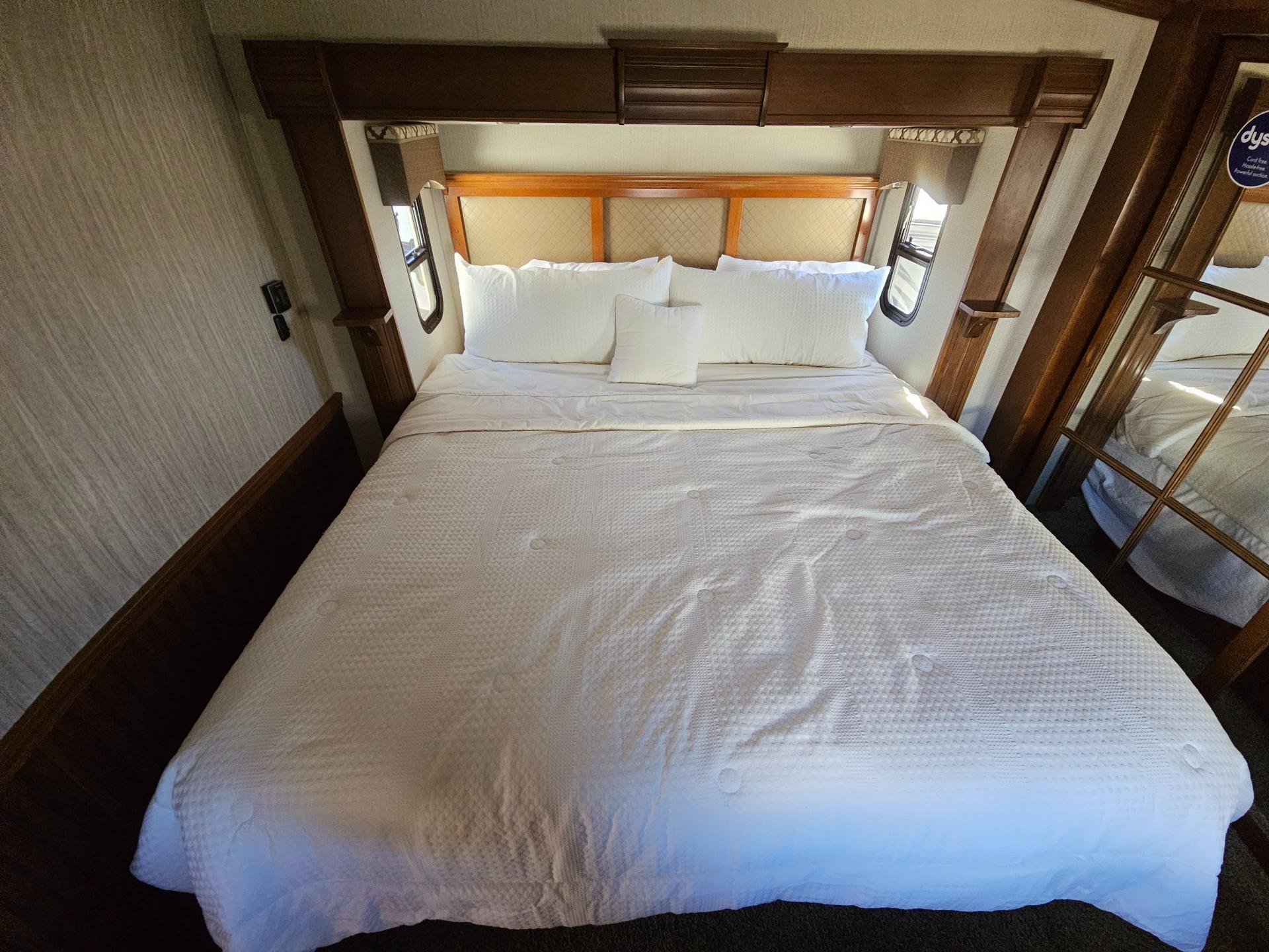 2017 Forest River RV 2017 Forest River RV Cardinal - thumbnail 31