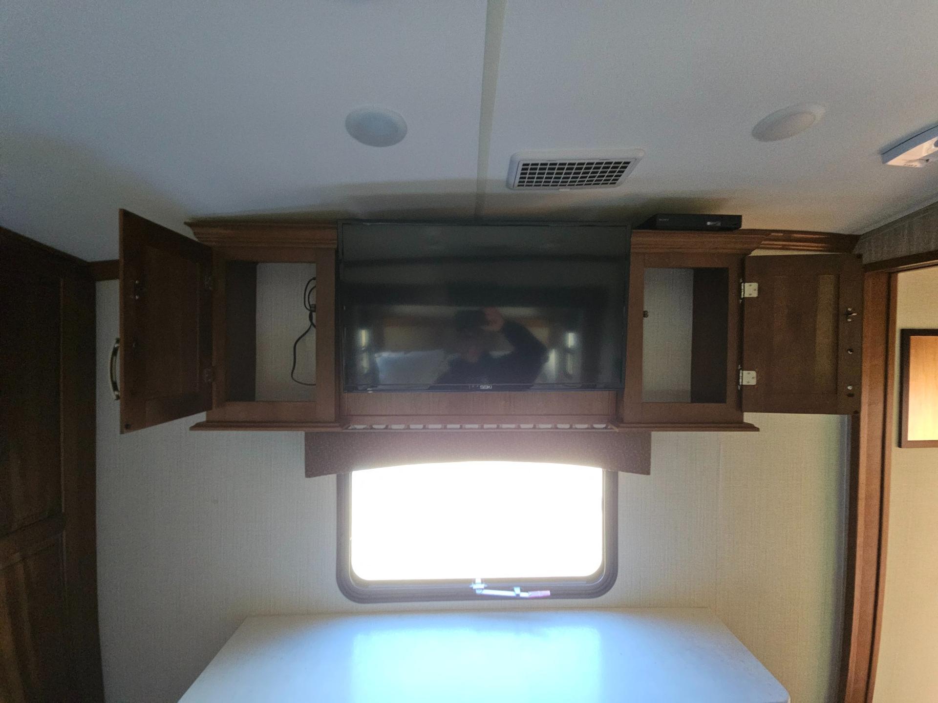 2017 Forest River RV 2017 Forest River RV Cardinal - thumbnail 34