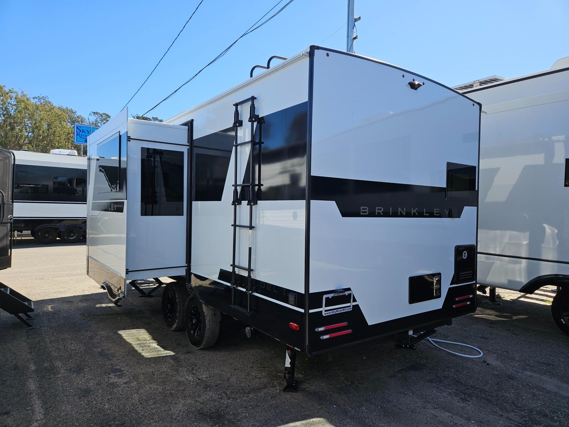 2026 Brinkley RV 2026 Brinkley RV Model Ix - thumbnail 3