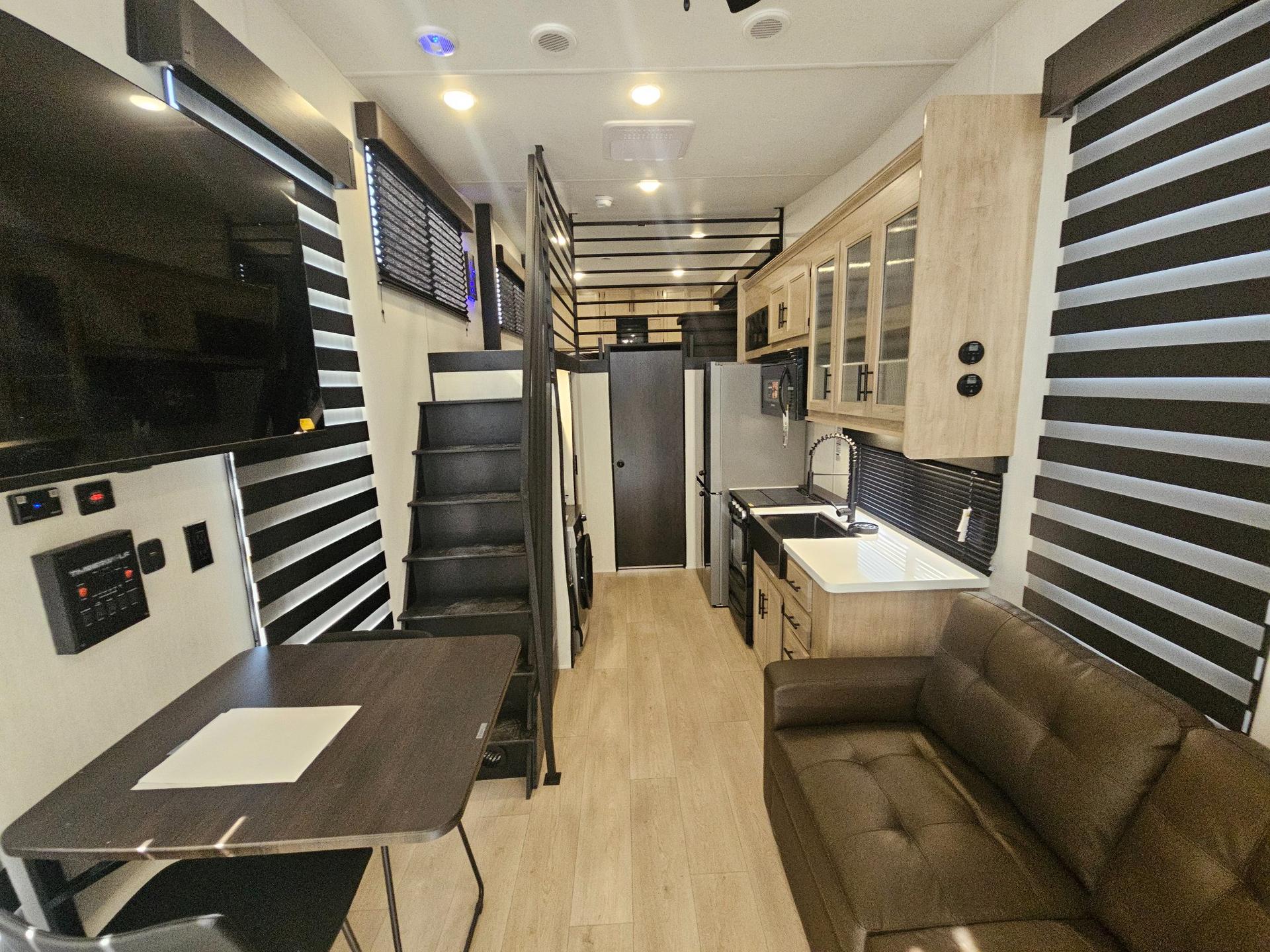 2026 Forest River RV 2026 Forest River RV Cherokee Grey Wolf - thumbnail 63