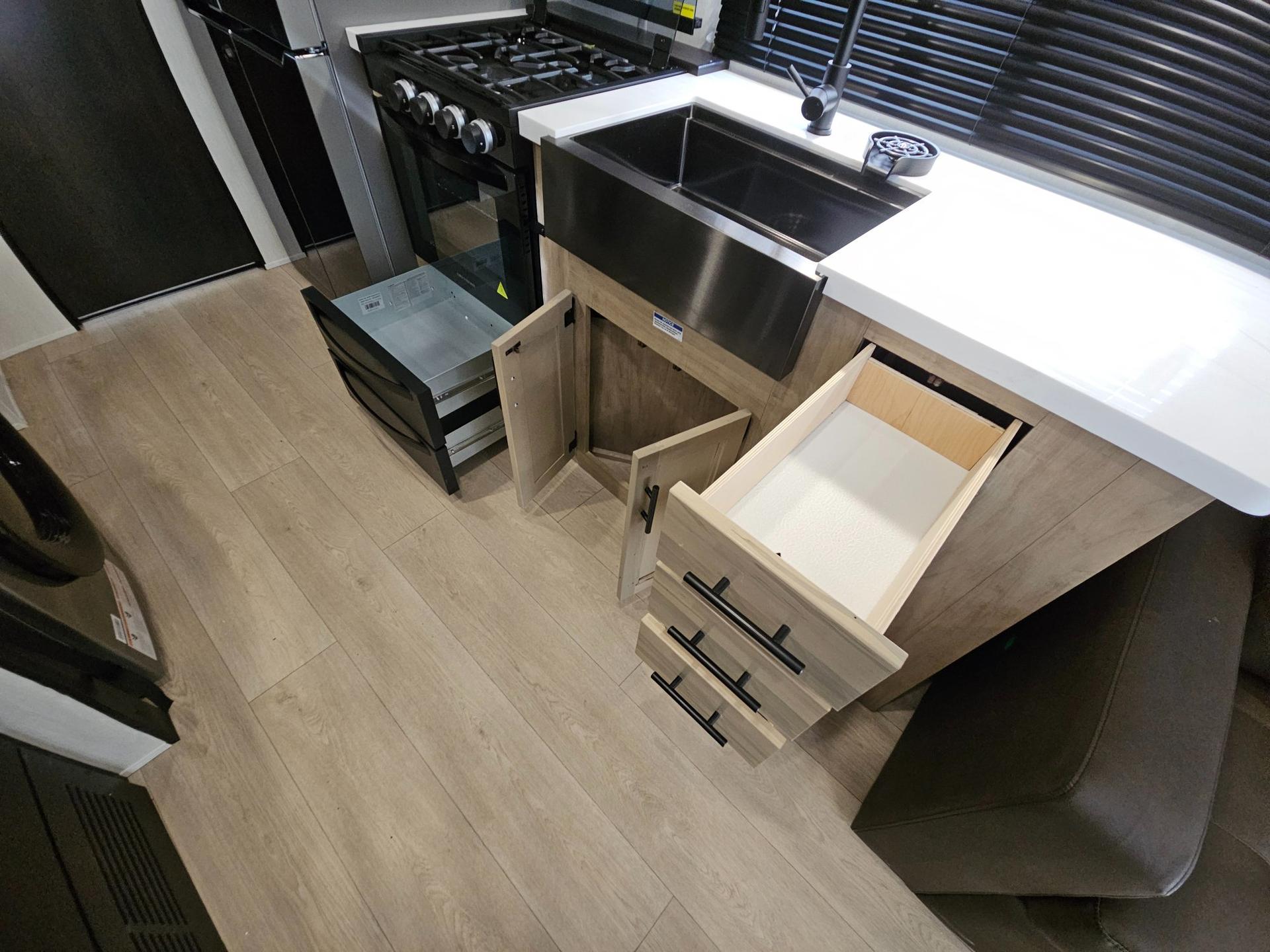 2026 Forest River RV 2026 Forest River RV Cherokee Grey Wolf - thumbnail 77