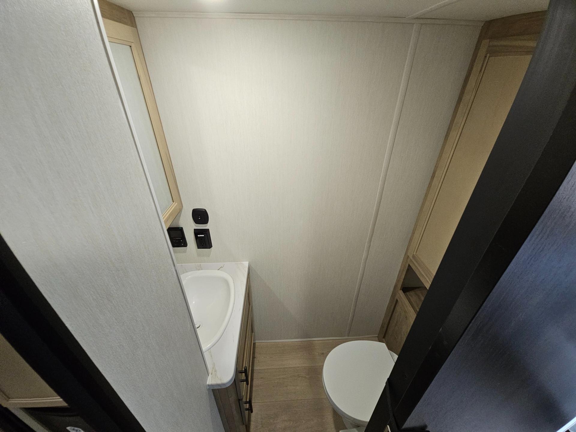 2026 Forest River RV 2026 Forest River RV Cherokee Grey Wolf - thumbnail 83