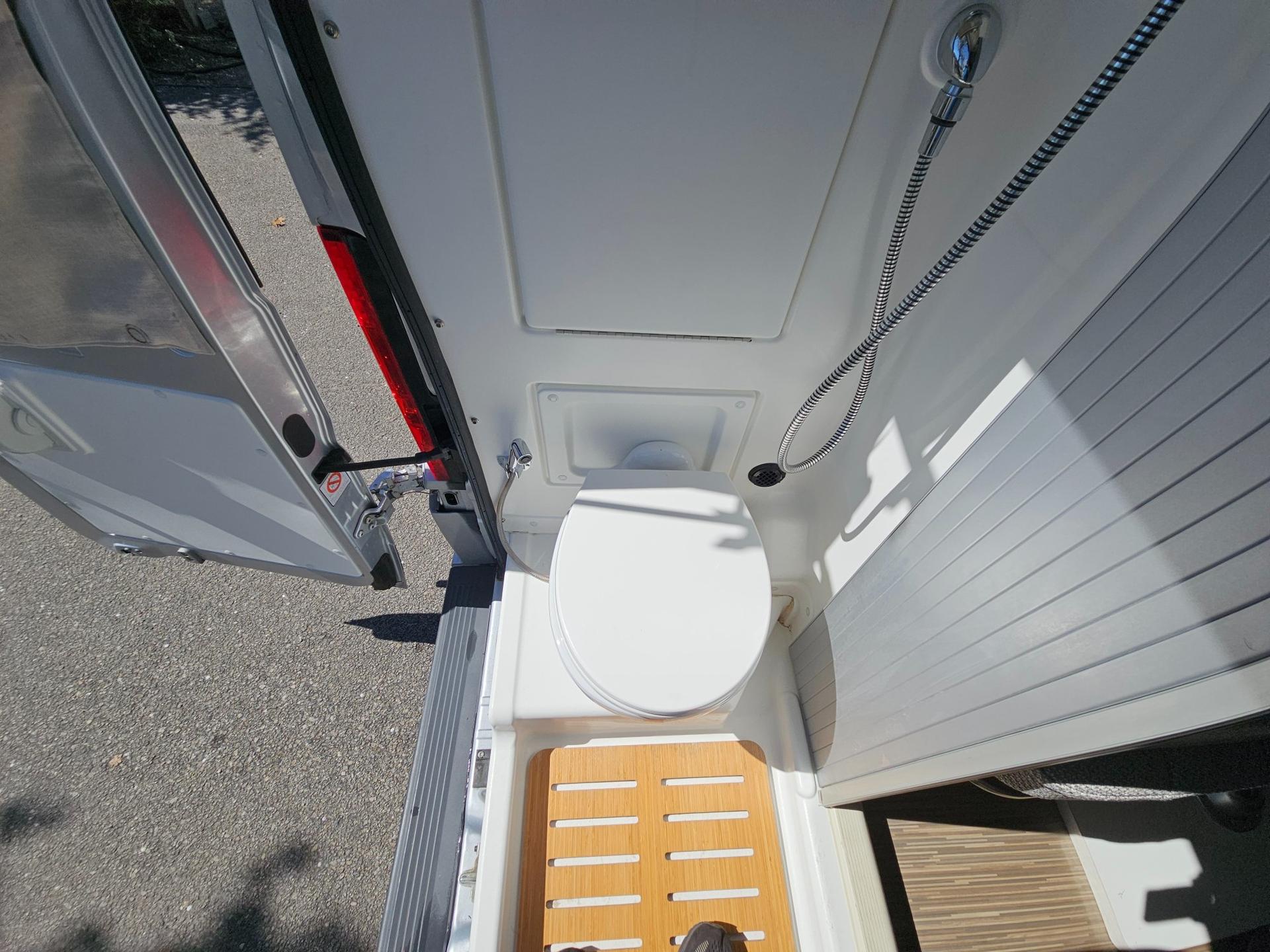 2019 Winnebago 2019 Winnebago Travato - thumbnail 57