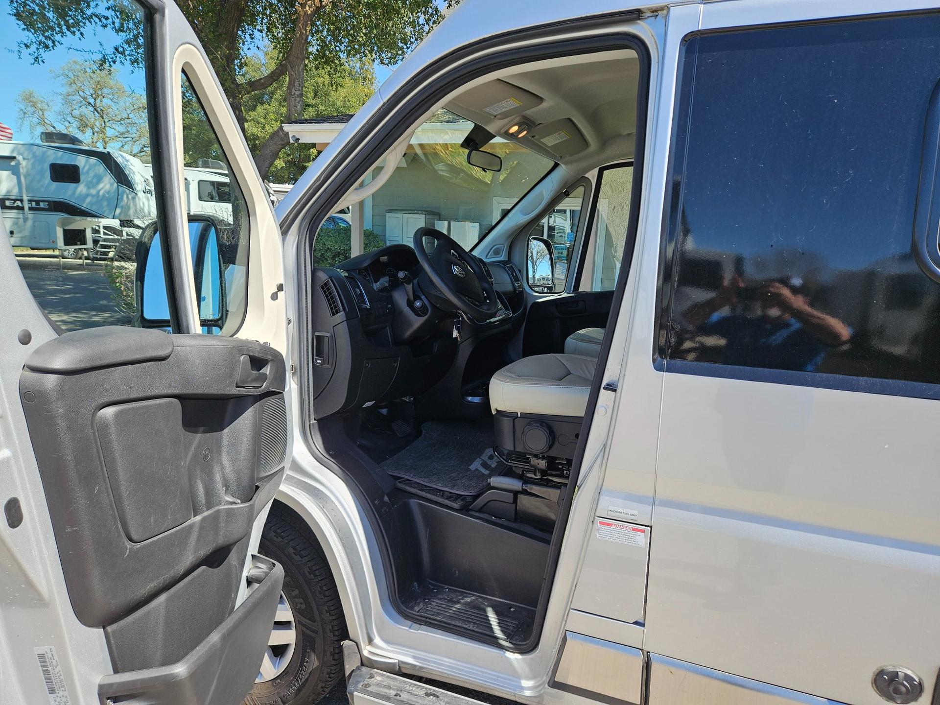 2019 Winnebago 2019 Winnebago Travato - thumbnail 74