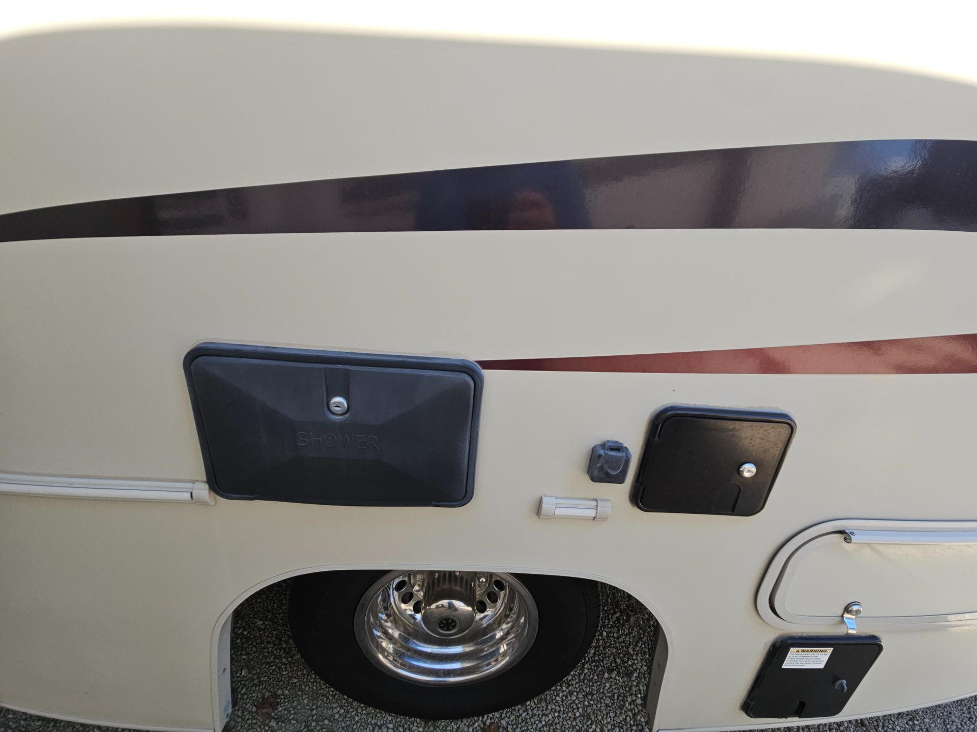 2016 Coachmen 2016 Coachmen Prism - thumbnail 40