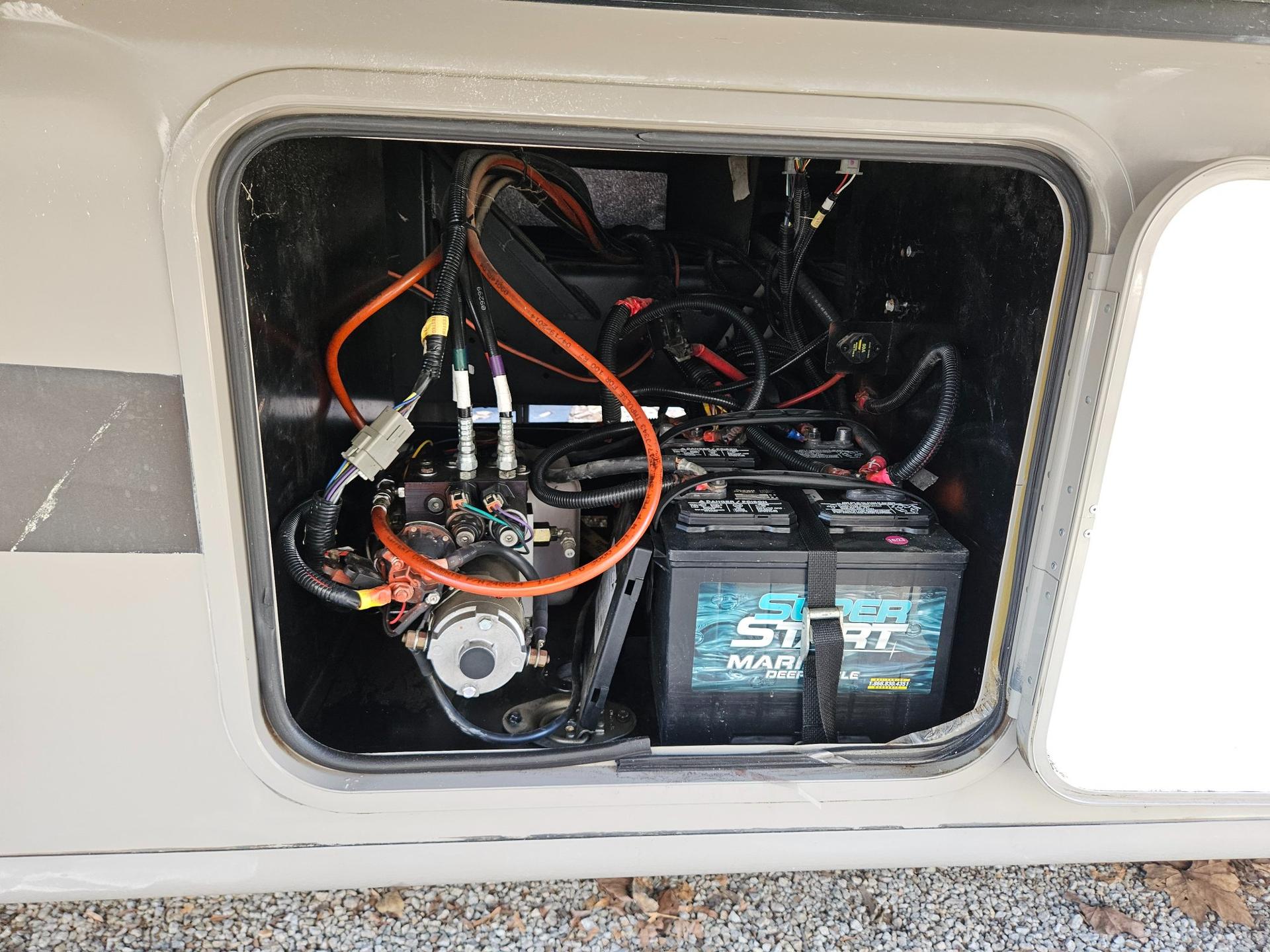 2015 Thor Motor Coach 2015 Thor Motor Coach Hurricane - thumbnail 42