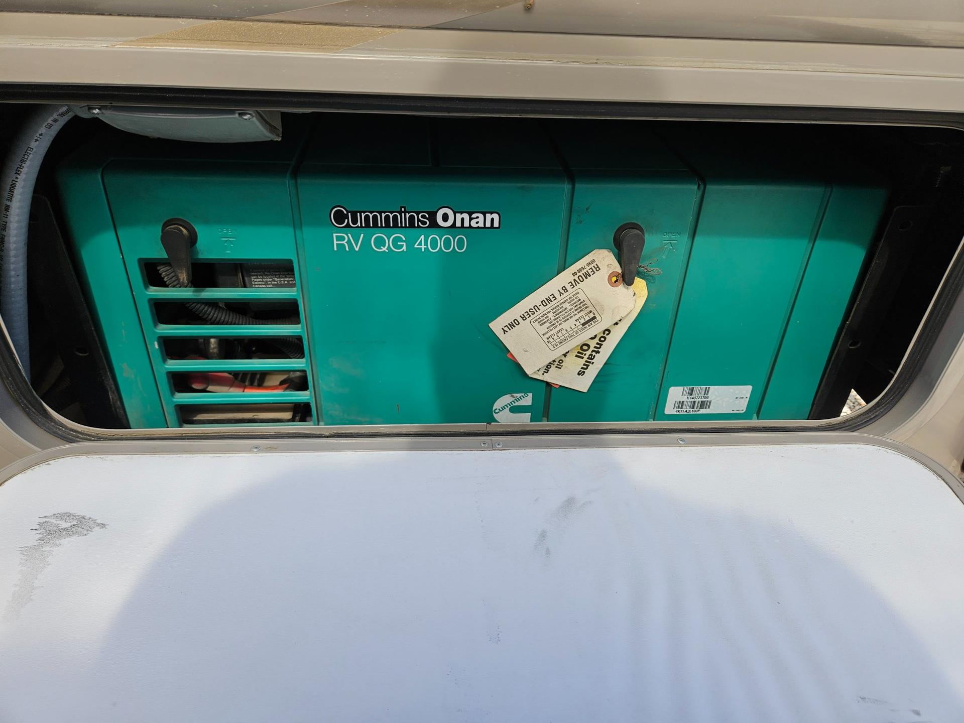 2015 Thor Motor Coach 2015 Thor Motor Coach Hurricane - thumbnail 49