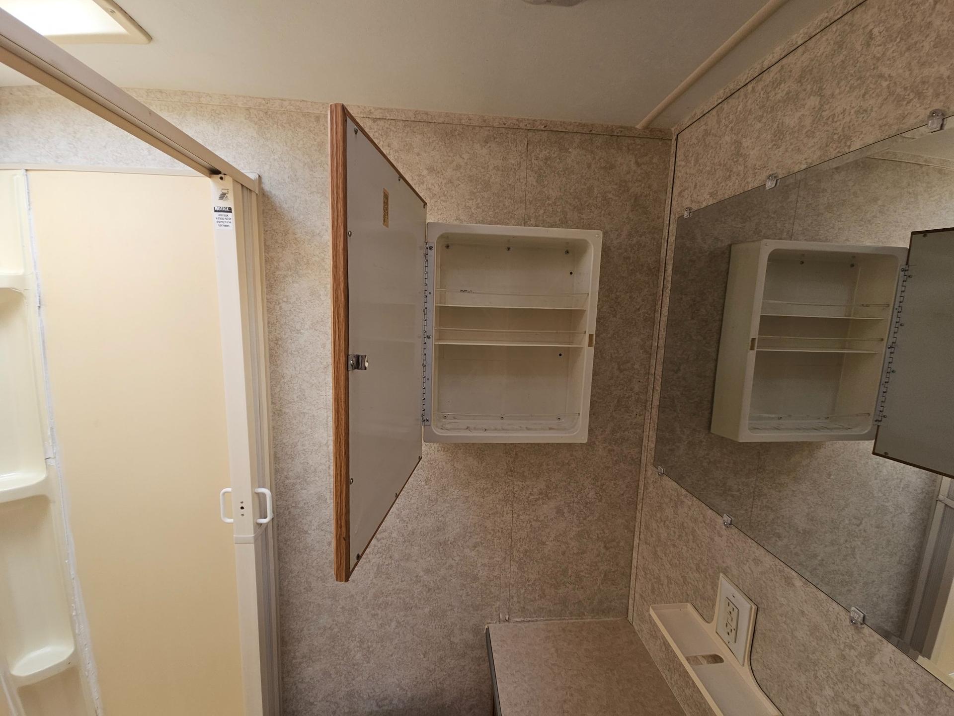 2006 Gulf Stream 2006 Gulf Stream Endura - thumbnail 27