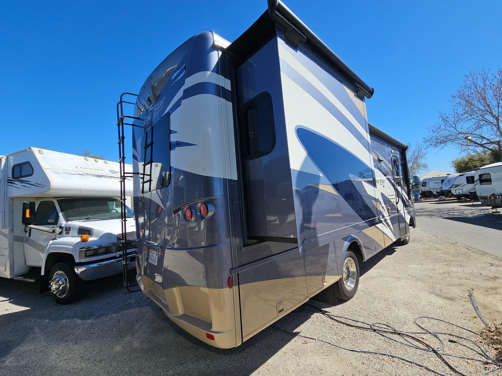 2021 Newmar 2021 Newmar Bay Star Sport - thumbnail 2