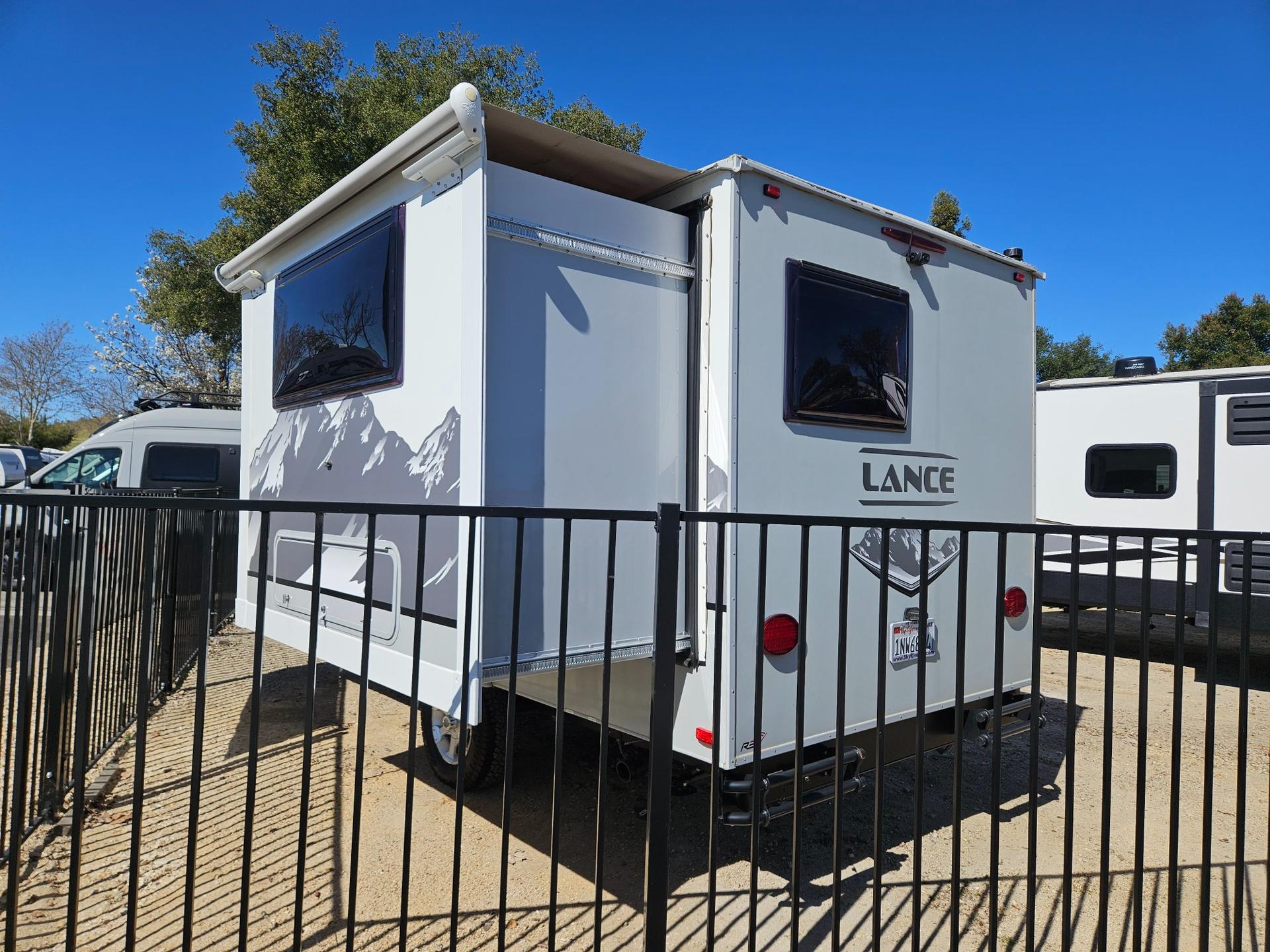 2021 Lance 2021 Lance Travel Trailer - thumbnail 3