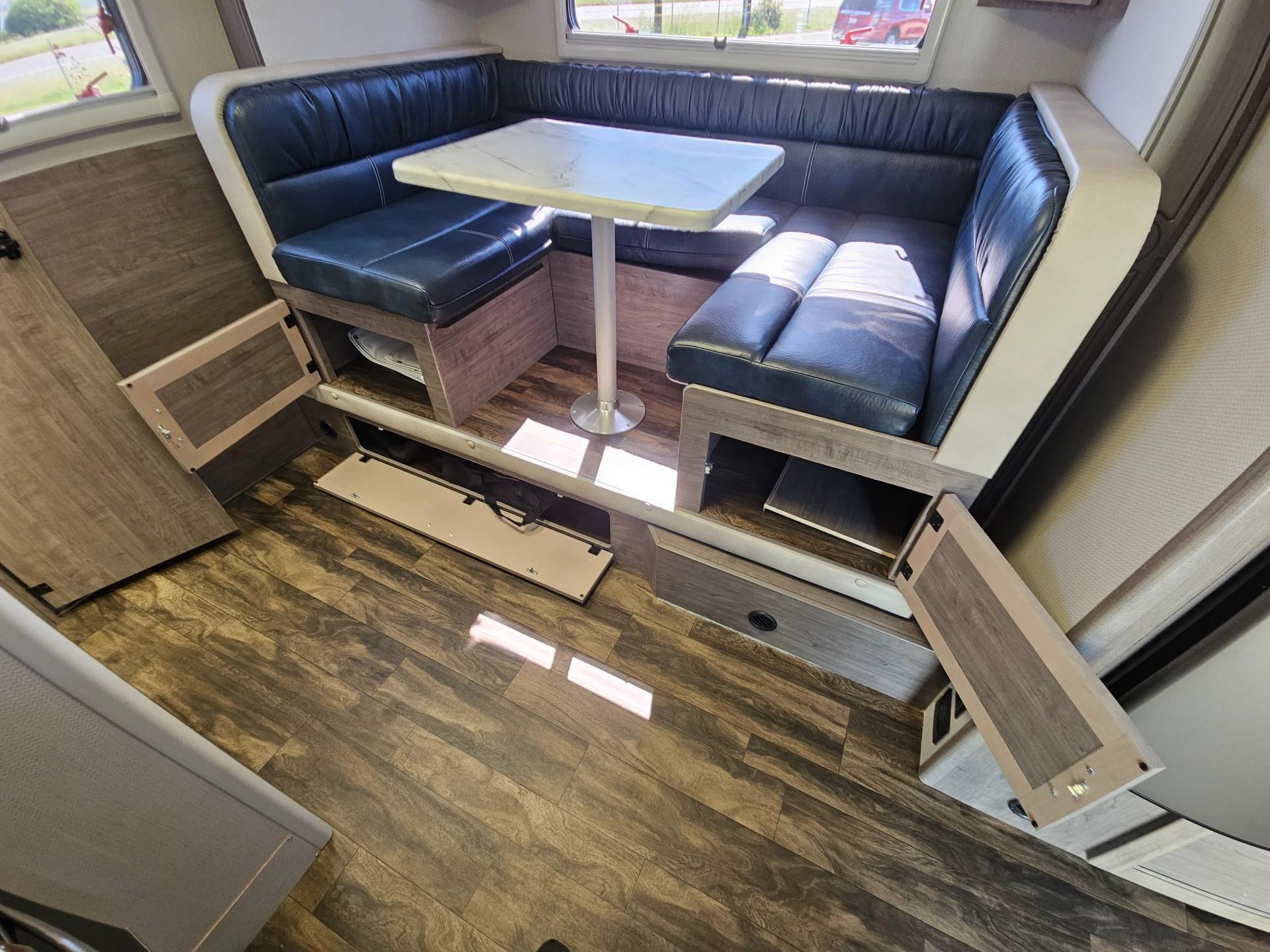 2021 Lance 2021 Lance Travel Trailer - thumbnail 10