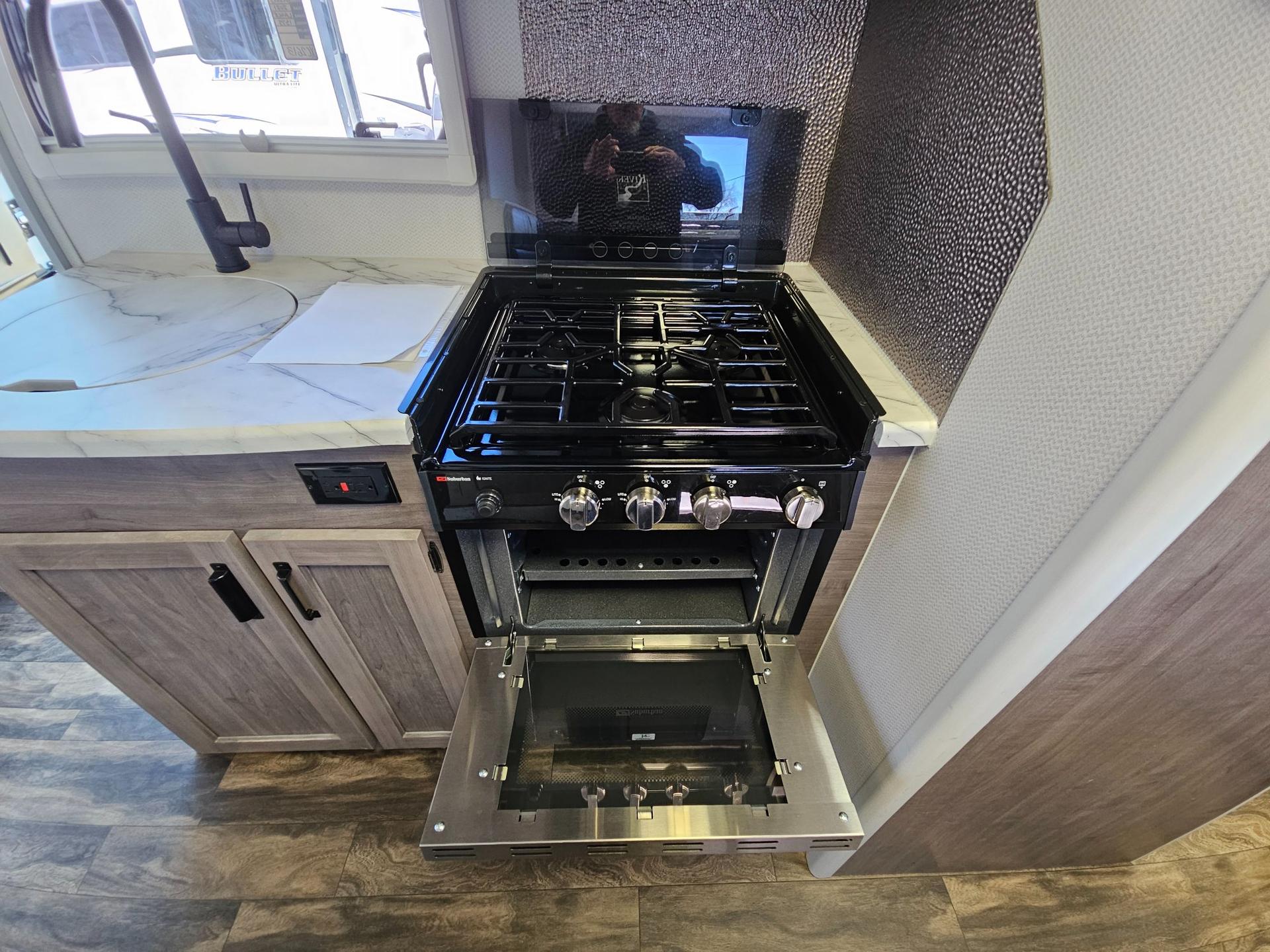 2021 Lance 2021 Lance Travel Trailer - thumbnail 19