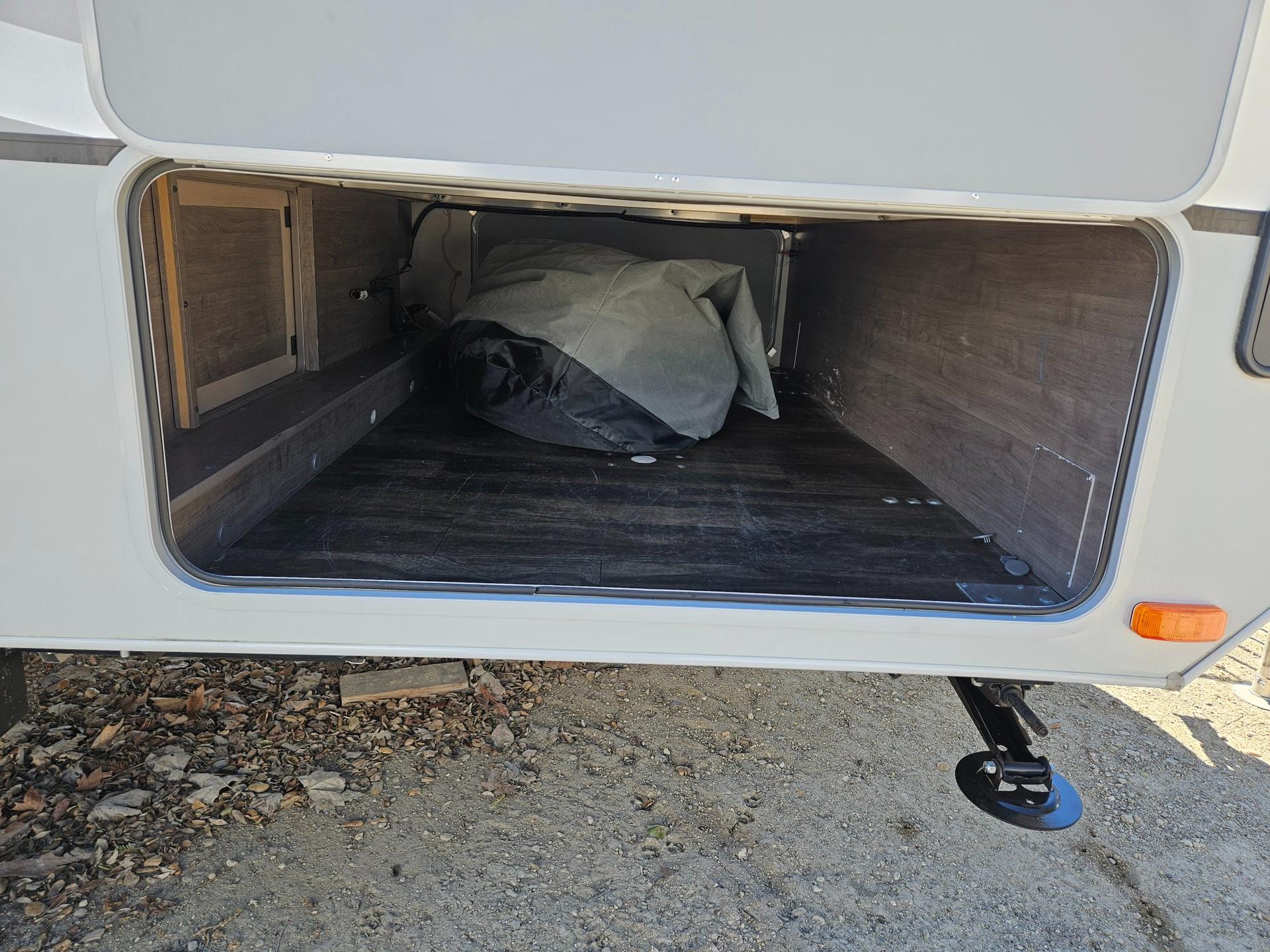 2021 Lance 2021 Lance Travel Trailer - thumbnail 25