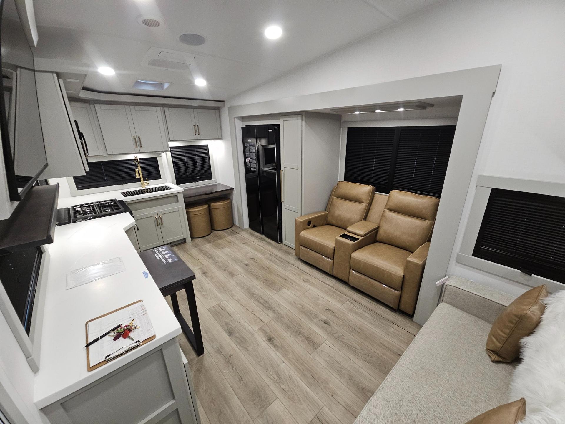 2026 Brinkley RV 2026 Brinkley RV Model Z - thumbnail 7