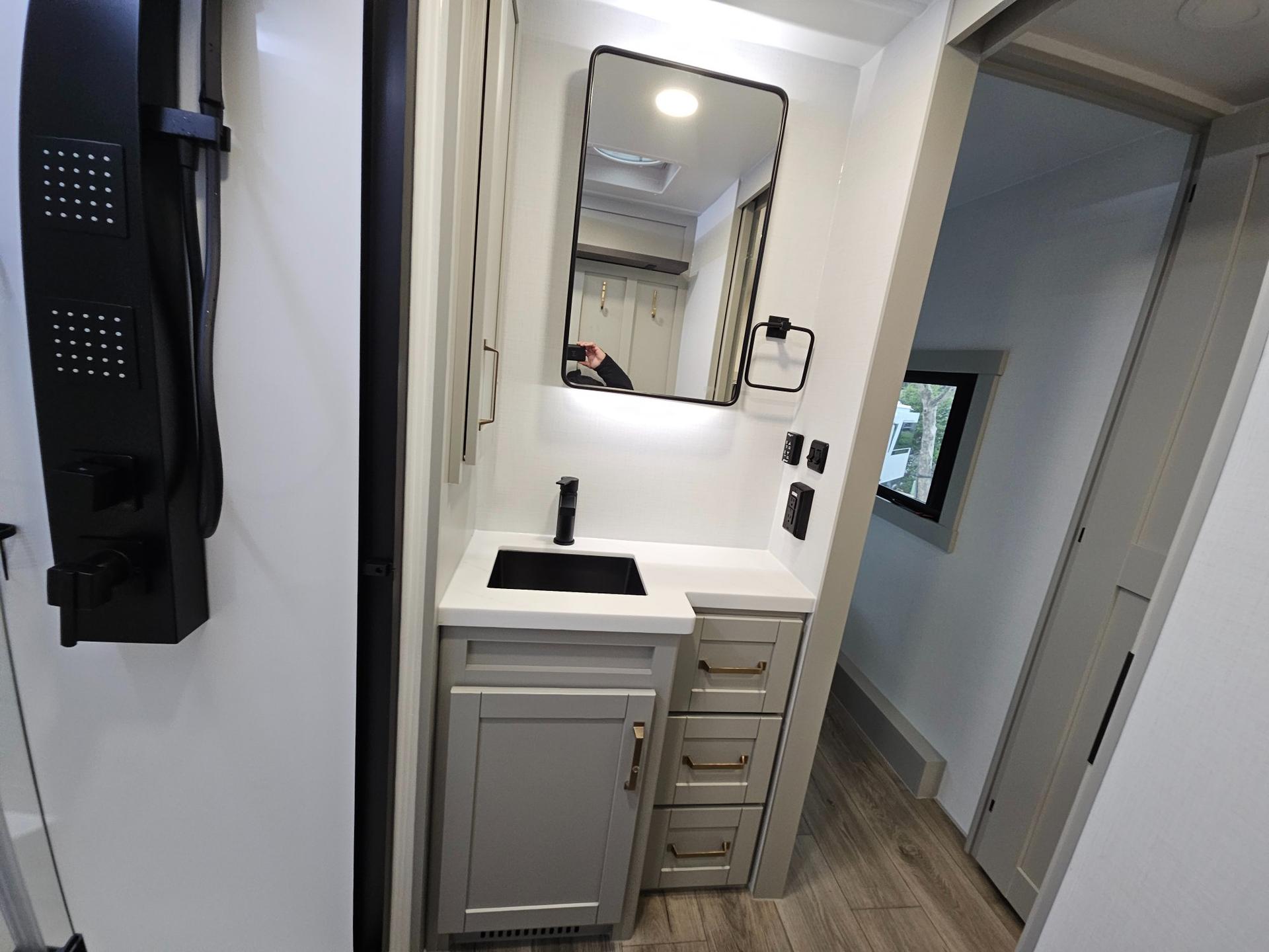 2026 Brinkley RV 2026 Brinkley RV Model Z - thumbnail 28