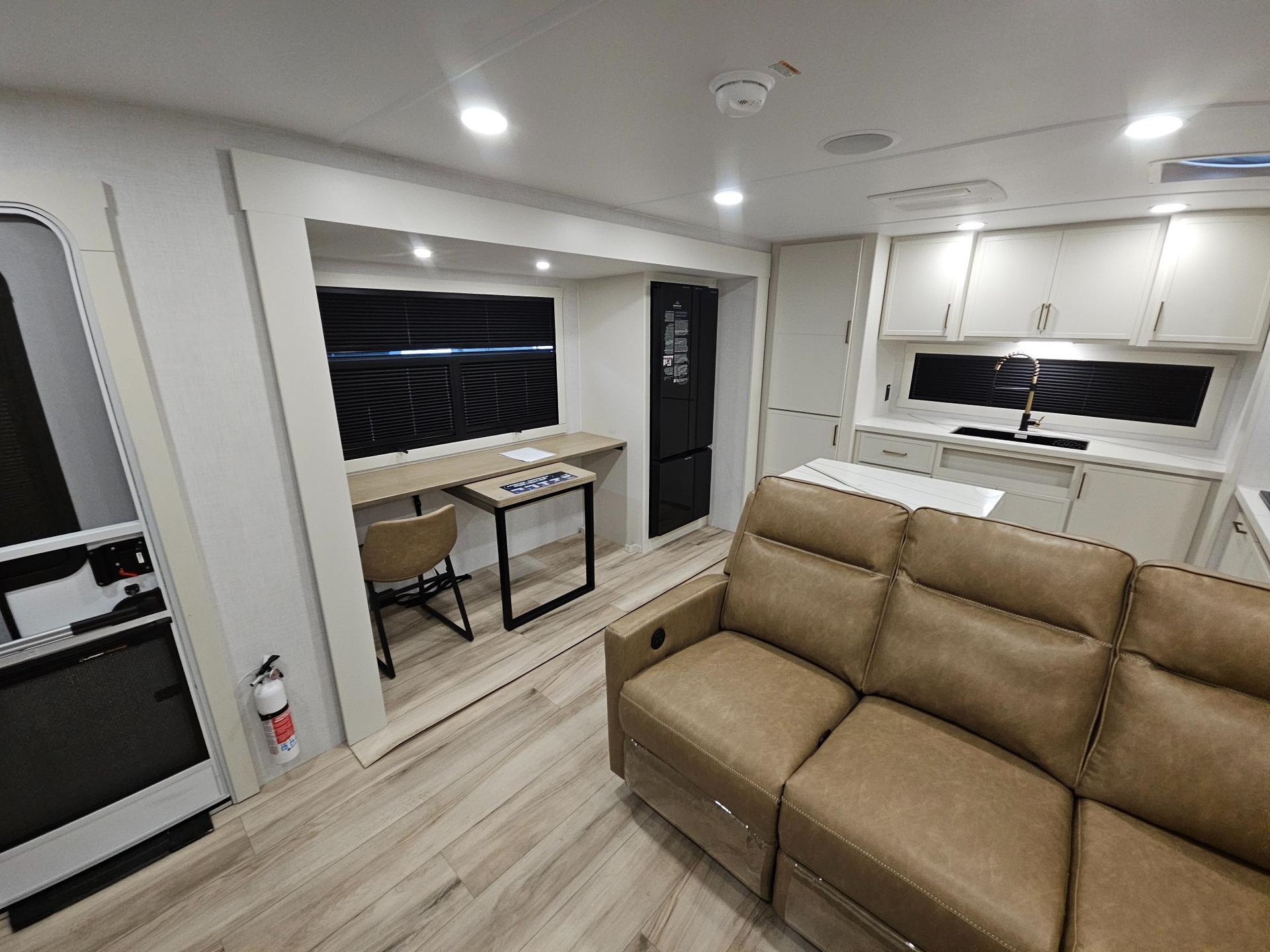 2026 Brinkley RV 2026 Brinkley RV Model I - thumbnail 7