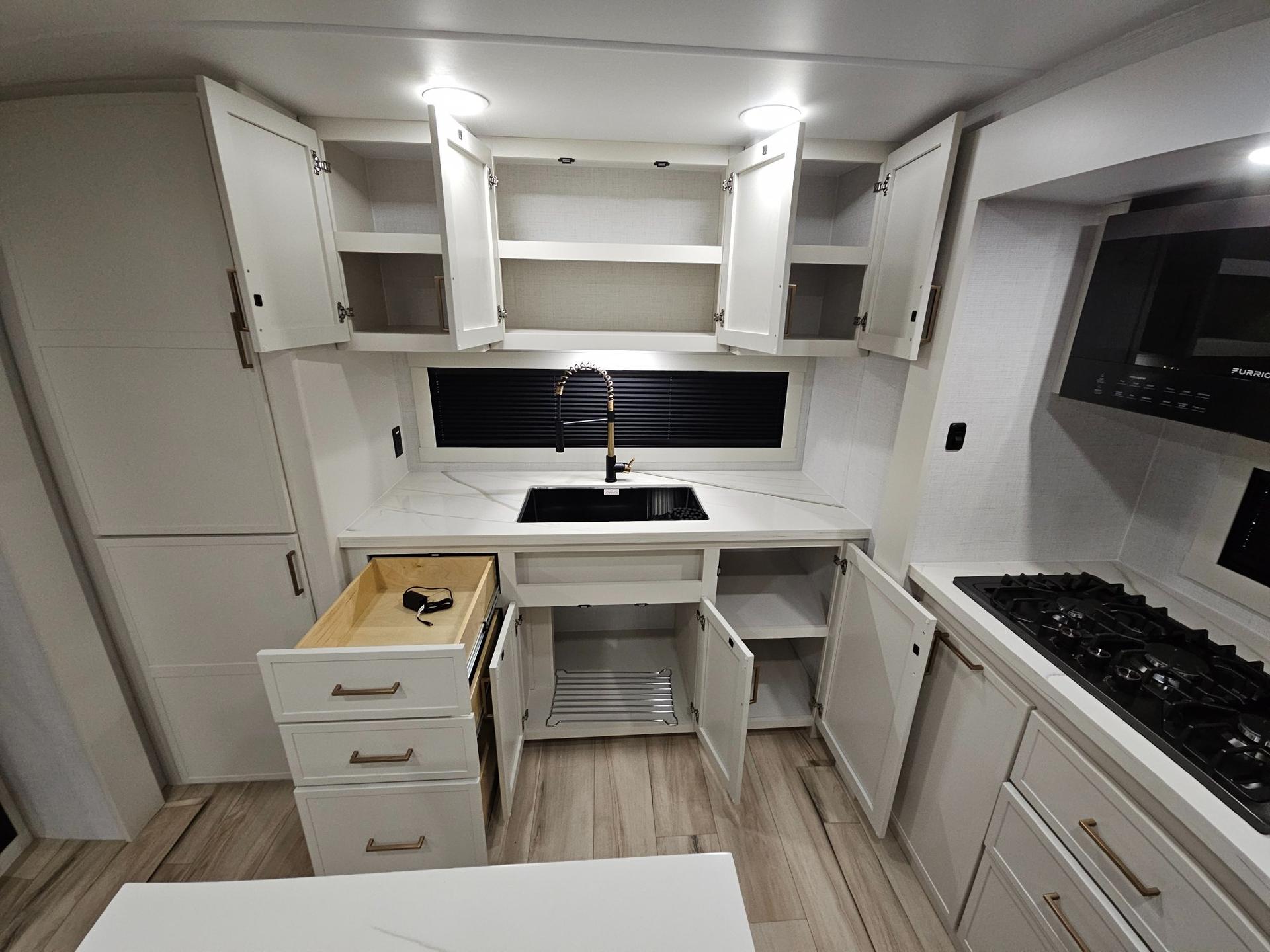 2026 Brinkley RV 2026 Brinkley RV Model I - thumbnail 13