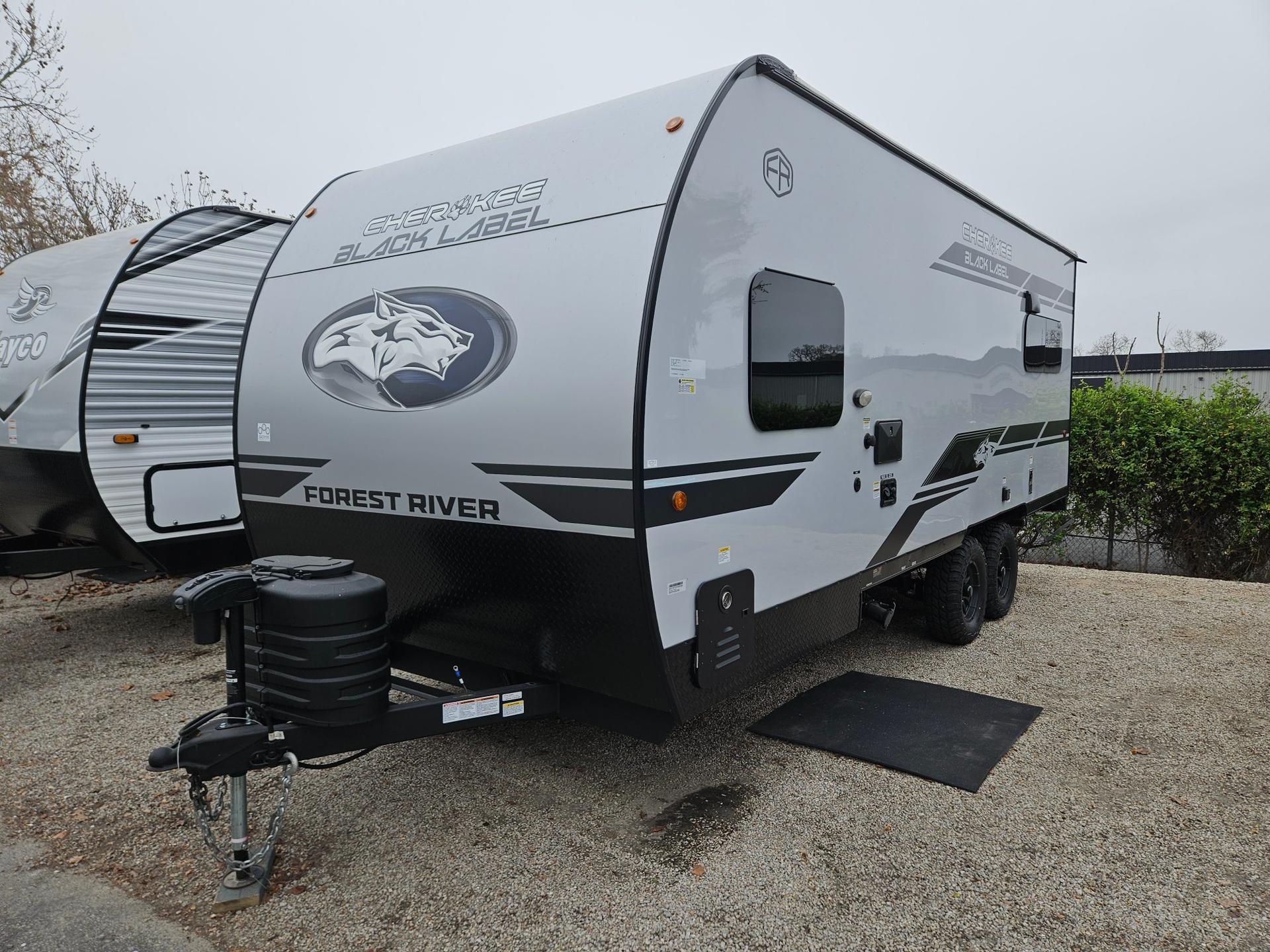 2026 Forest River 2026 Forest River Cherokee Grey Wolf Black Label Toy Hauler - thumbnail 5