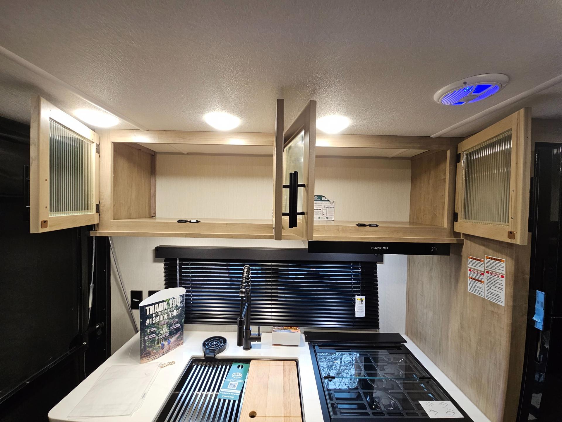 2026 Forest River 2026 Forest River Cherokee Grey Wolf Black Label Toy Hauler - thumbnail 10