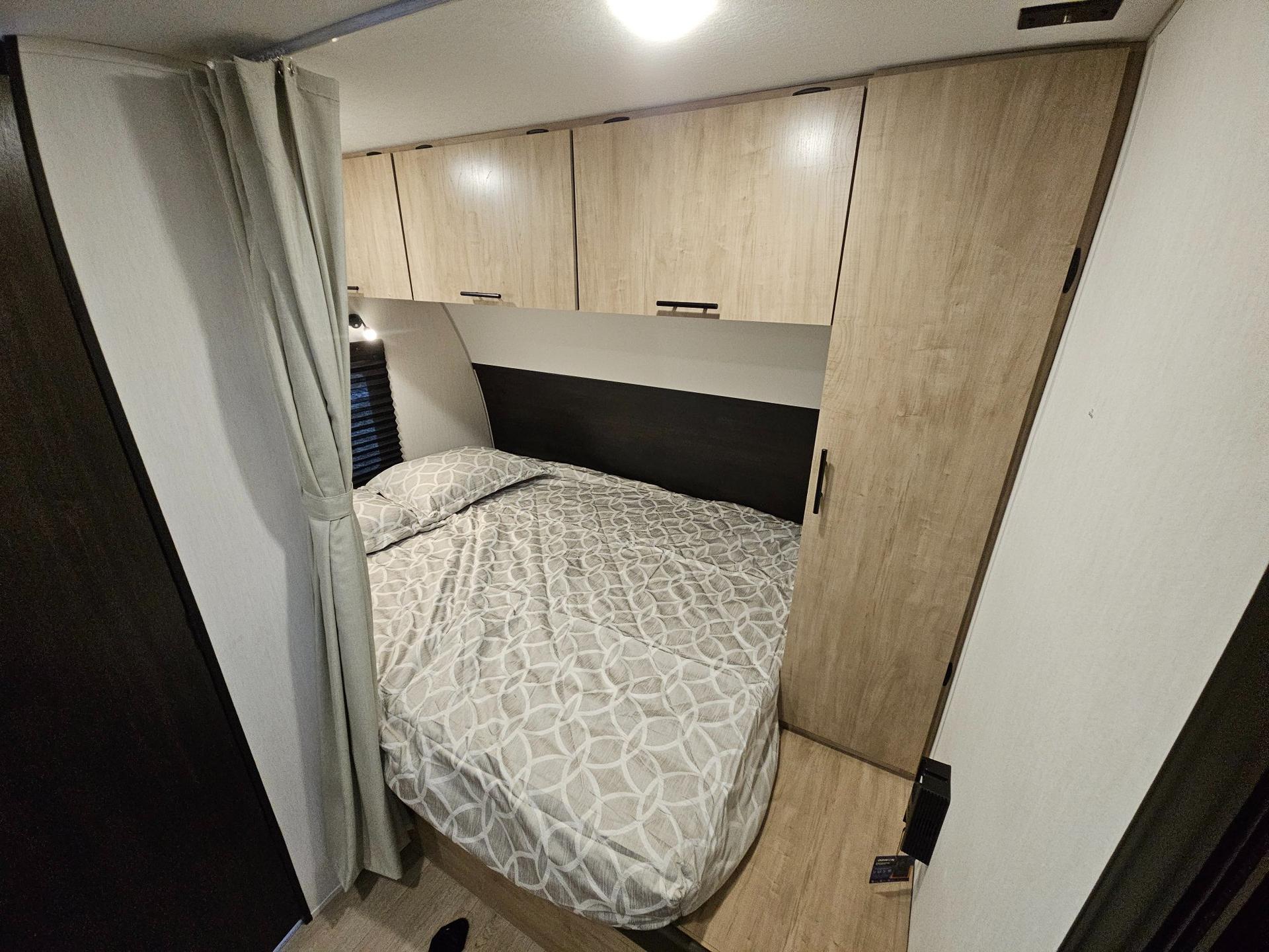 2026 Forest River 2026 Forest River Cherokee Grey Wolf Black Label Toy Hauler - thumbnail 17