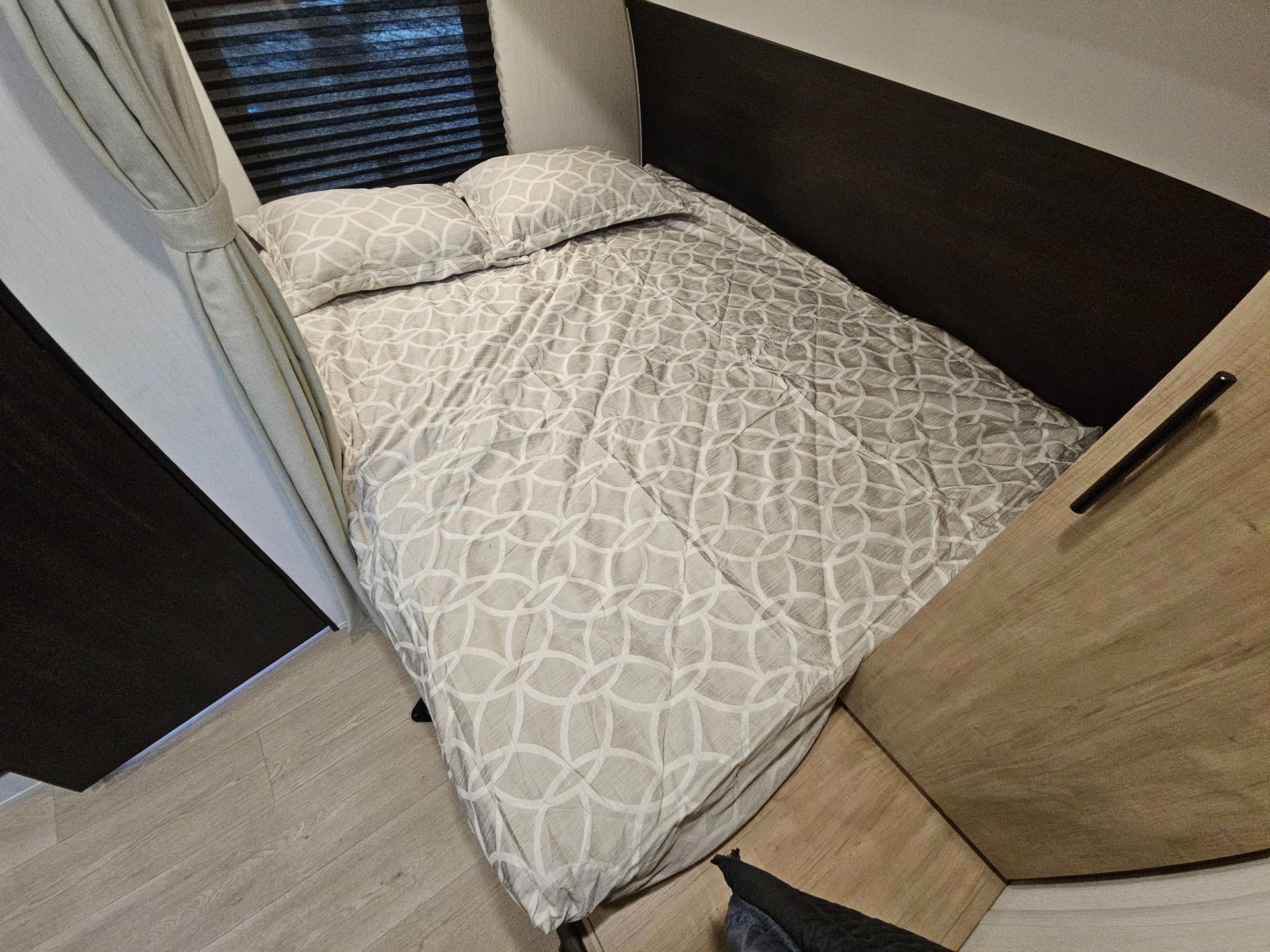 2026 Forest River 2026 Forest River Cherokee Grey Wolf Black Label Toy Hauler - thumbnail 18