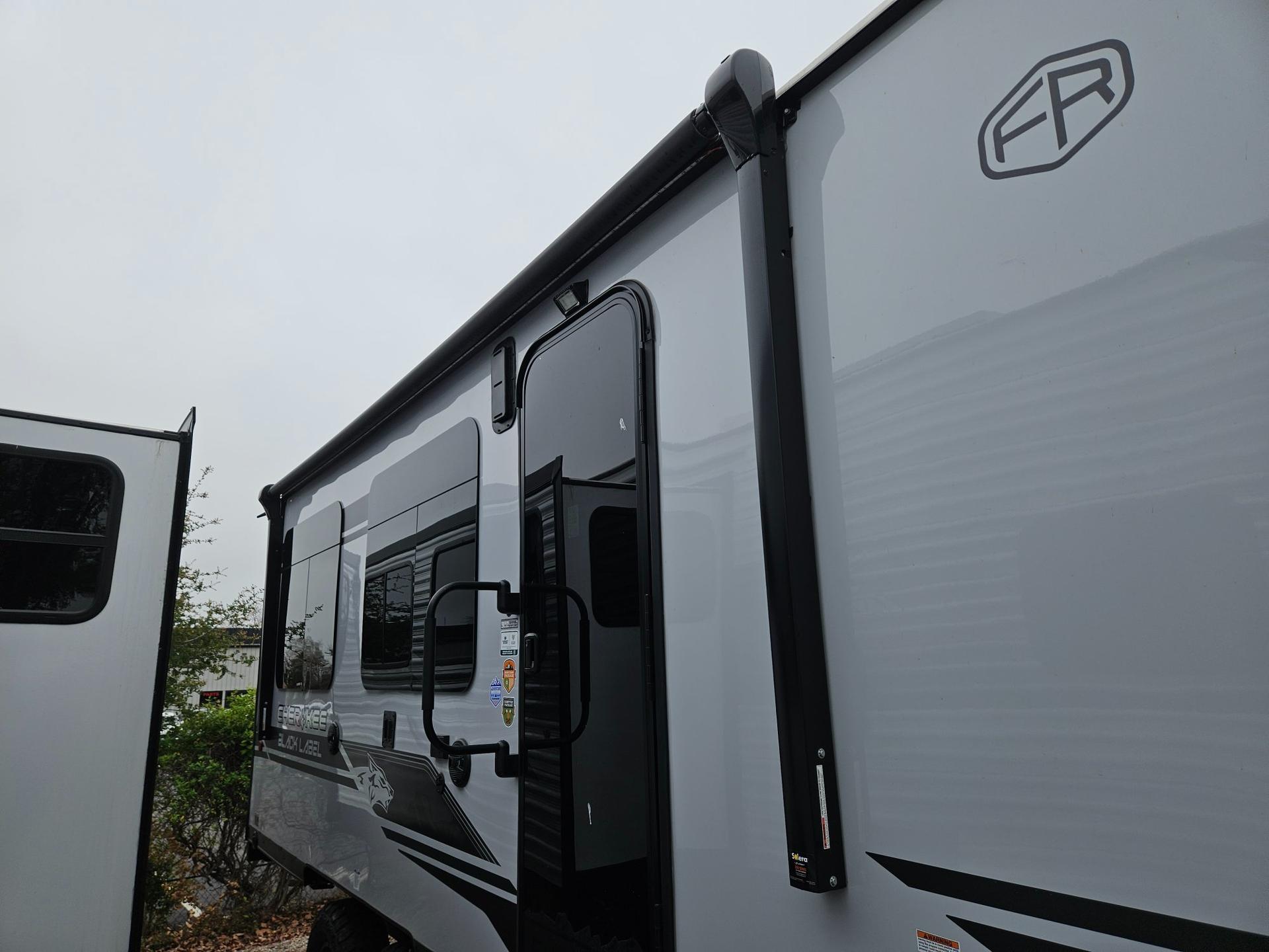 2026 Forest River 2026 Forest River Cherokee Grey Wolf Black Label Toy Hauler - thumbnail 29