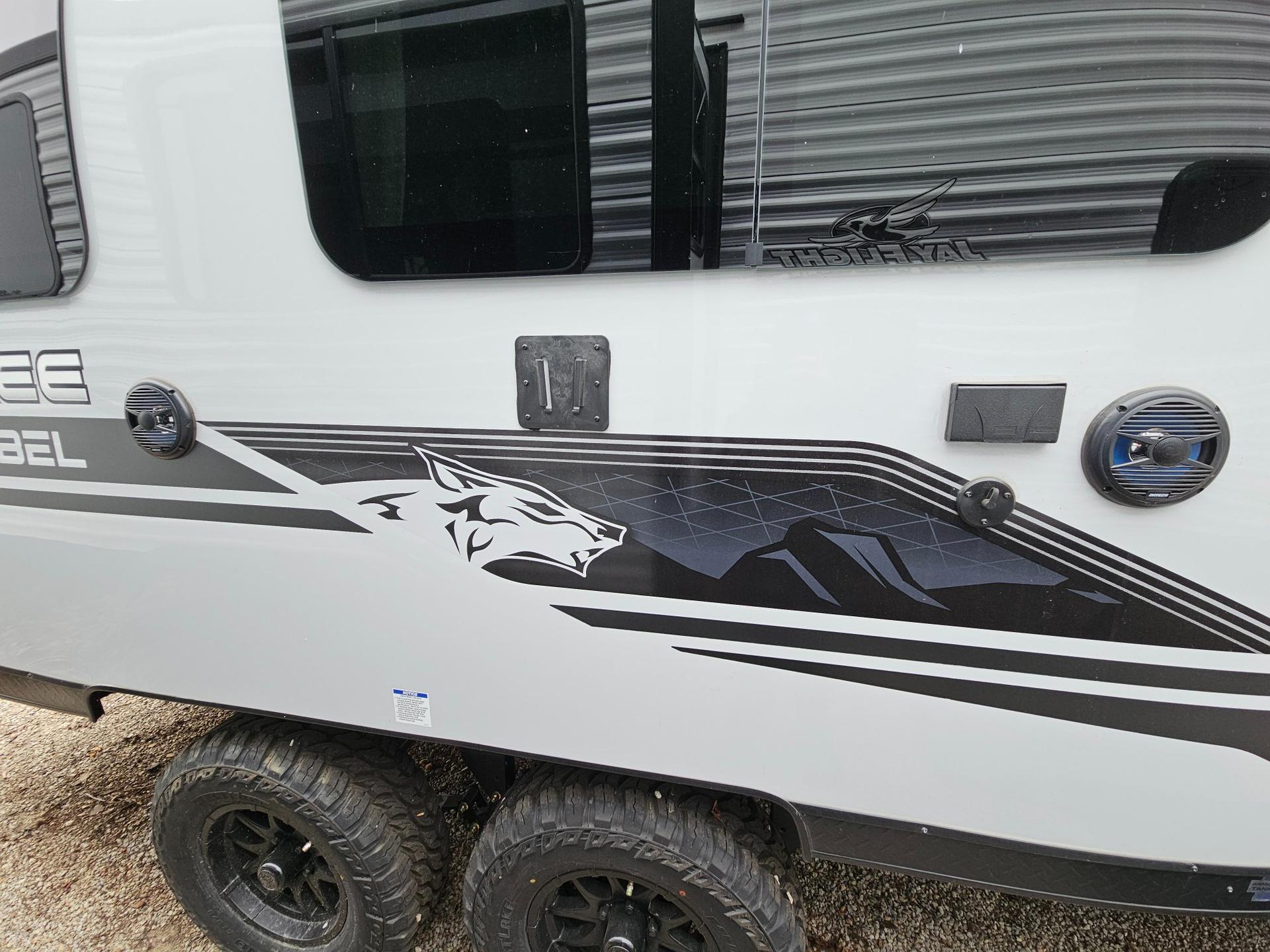 2026 Forest River 2026 Forest River Cherokee Grey Wolf Black Label Toy Hauler - thumbnail 32