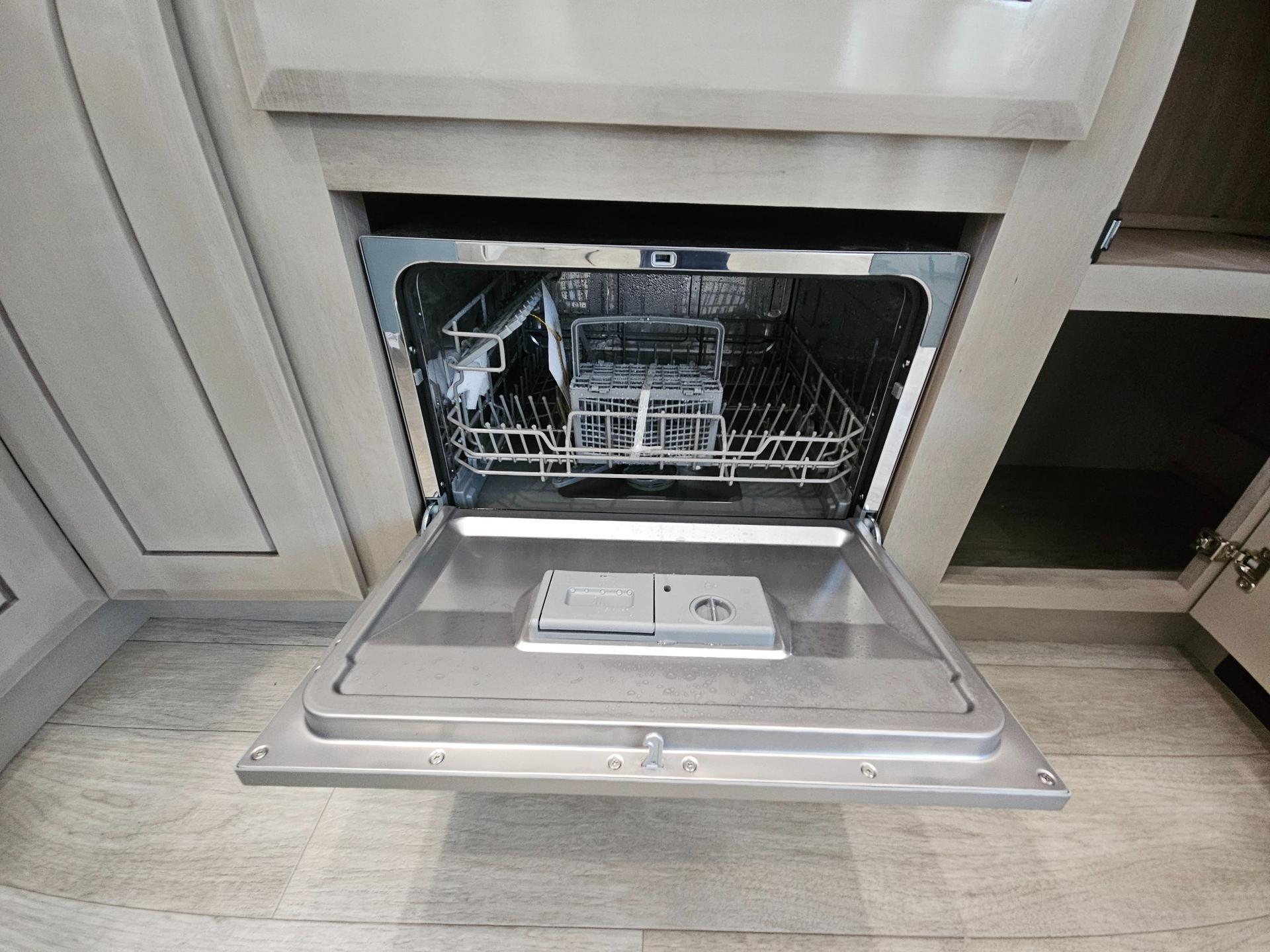 2026 Jayco 2026 Jayco Pinnacle - thumbnail 21