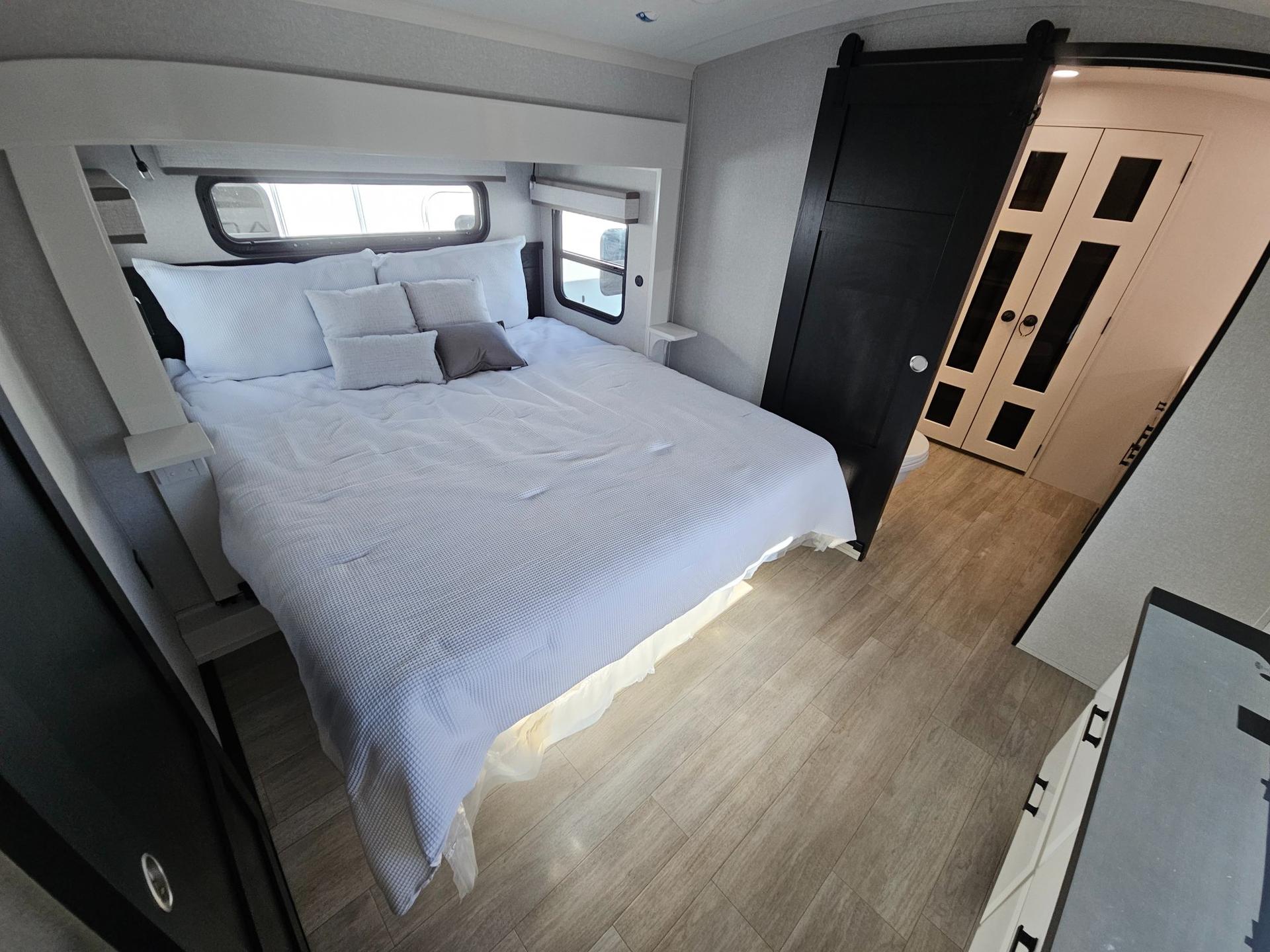 2026 Jayco 2026 Jayco Pinnacle - thumbnail 29