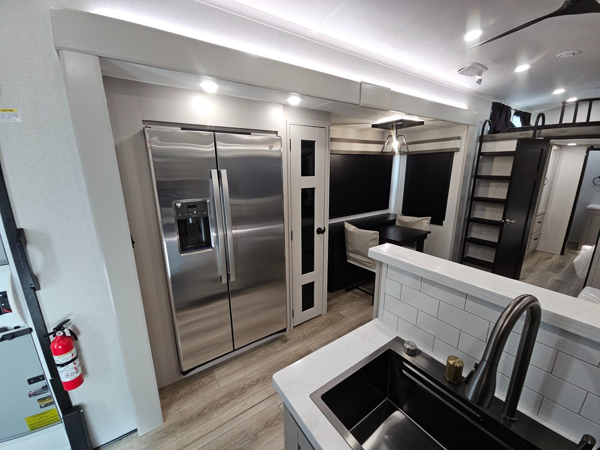 2026 Jayco 2026 Jayco North Point - thumbnail 6