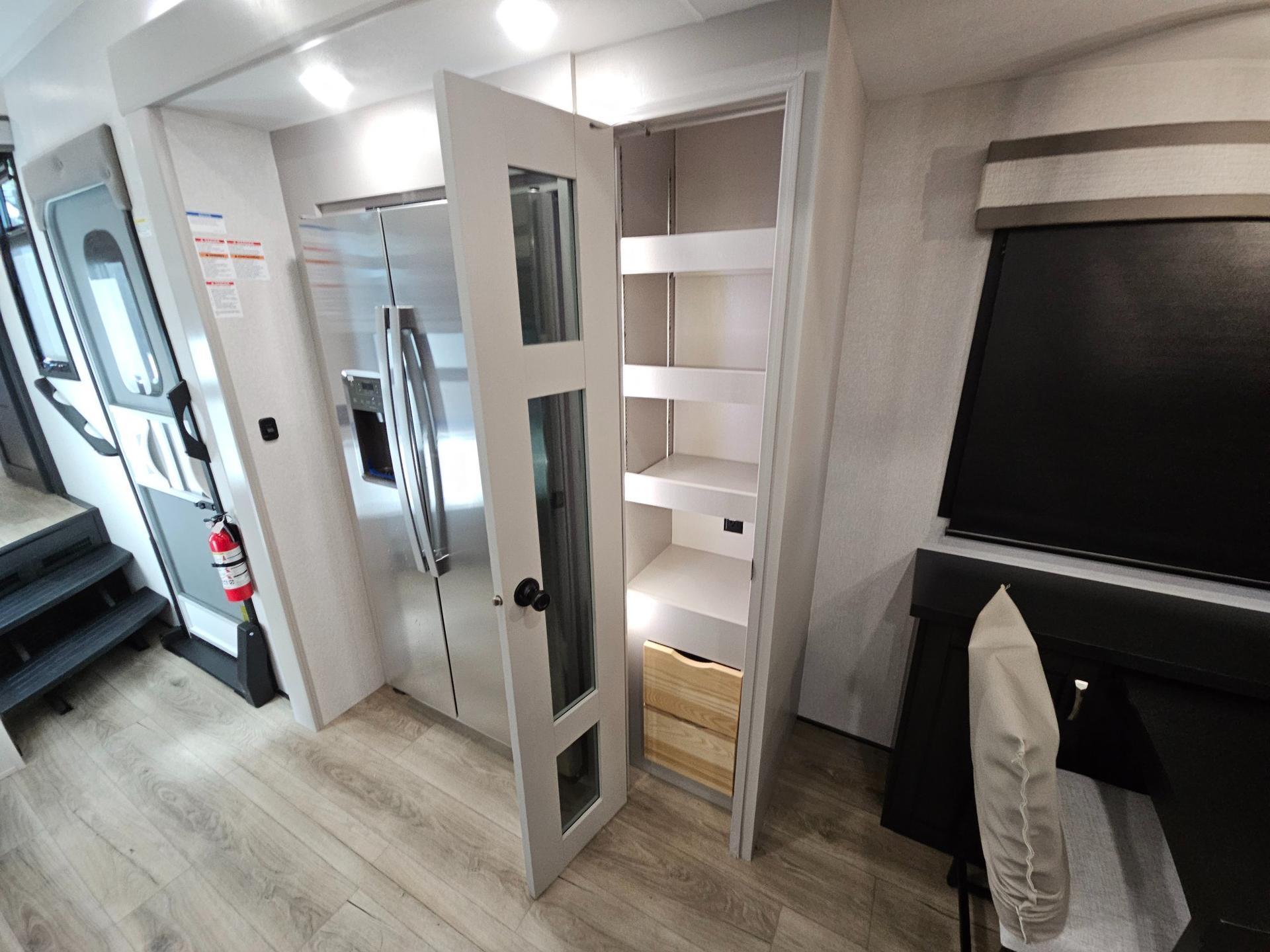 2026 Jayco 2026 Jayco North Point - thumbnail 8