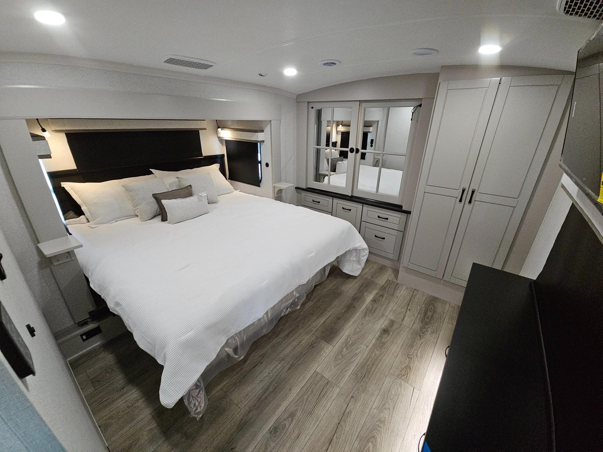 2026 Jayco 2026 Jayco North Point - thumbnail 25