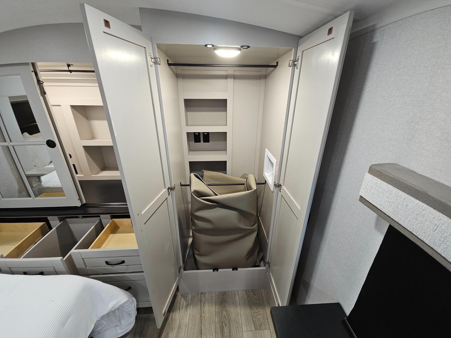 2026 Jayco 2026 Jayco North Point - thumbnail 29