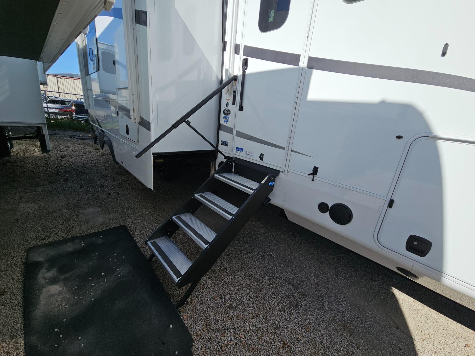 2026 Jayco 2026 Jayco North Point - thumbnail 43