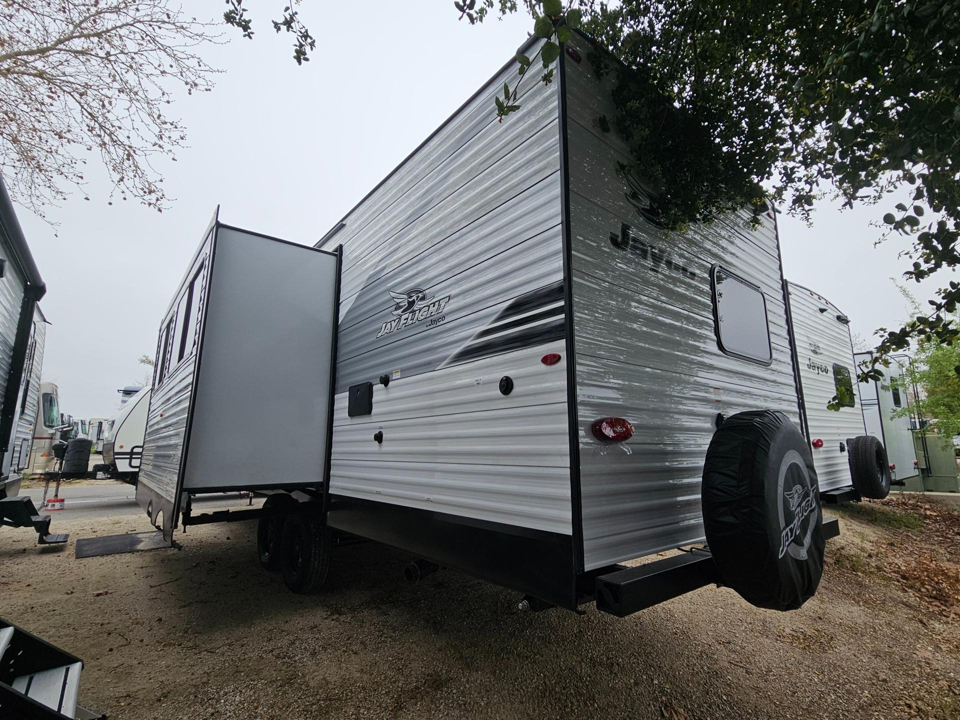 2026 Jayco 2026 Jayco Jay Flight SLX - thumbnail 4