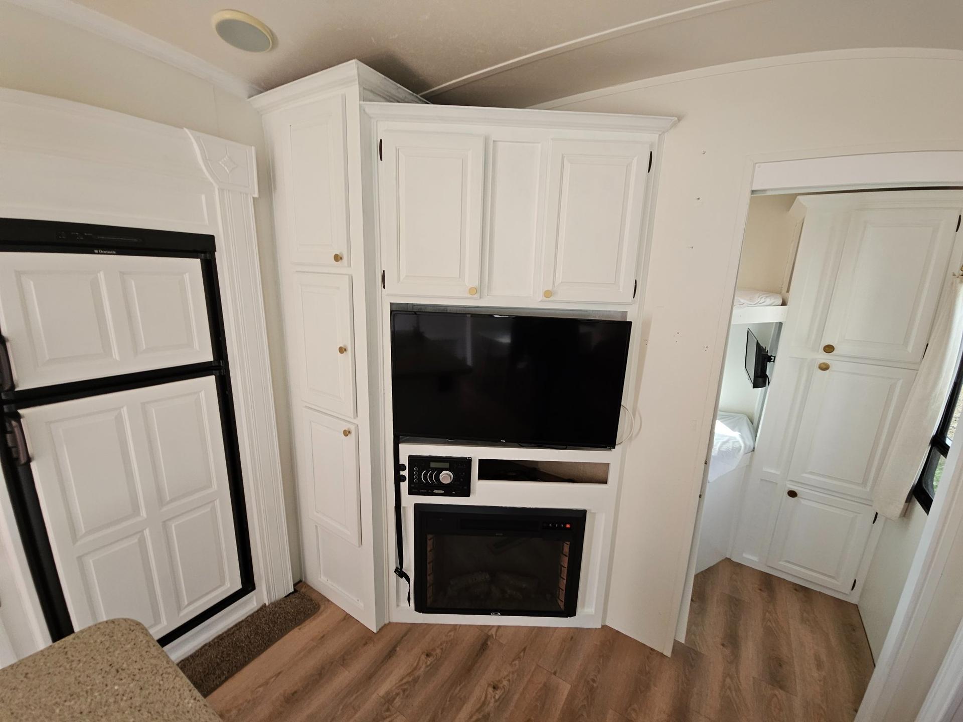 2017 Shasta 2017 Shasta Phoenix Lite - thumbnail 10