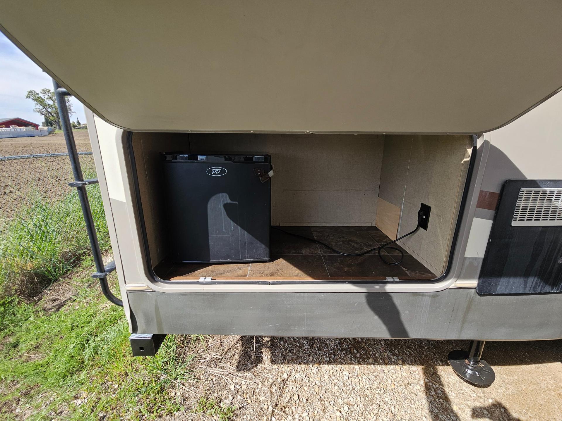 2017 Shasta 2017 Shasta Phoenix Lite - thumbnail 28