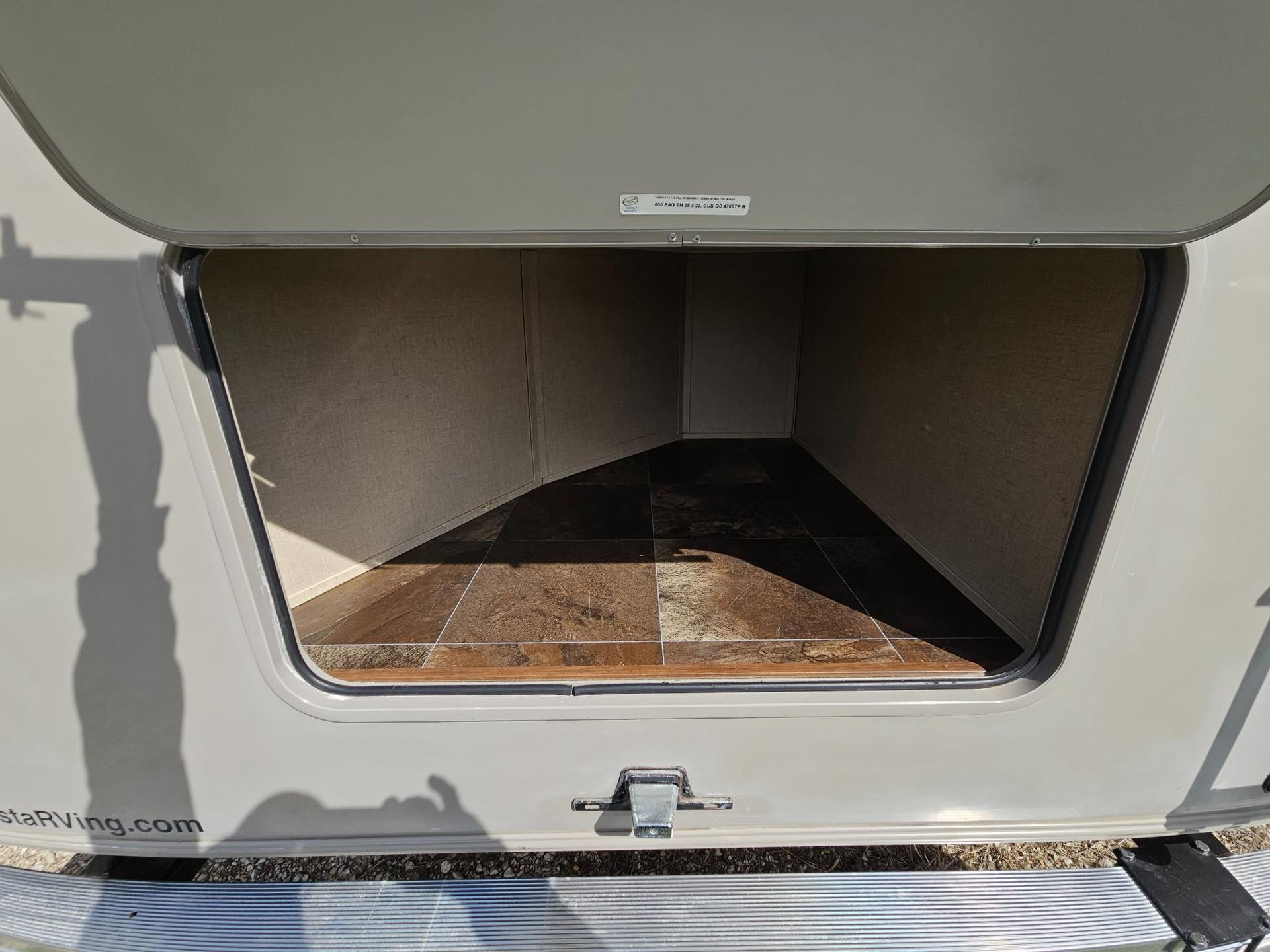 2017 Shasta 2017 Shasta Phoenix Lite - thumbnail 29