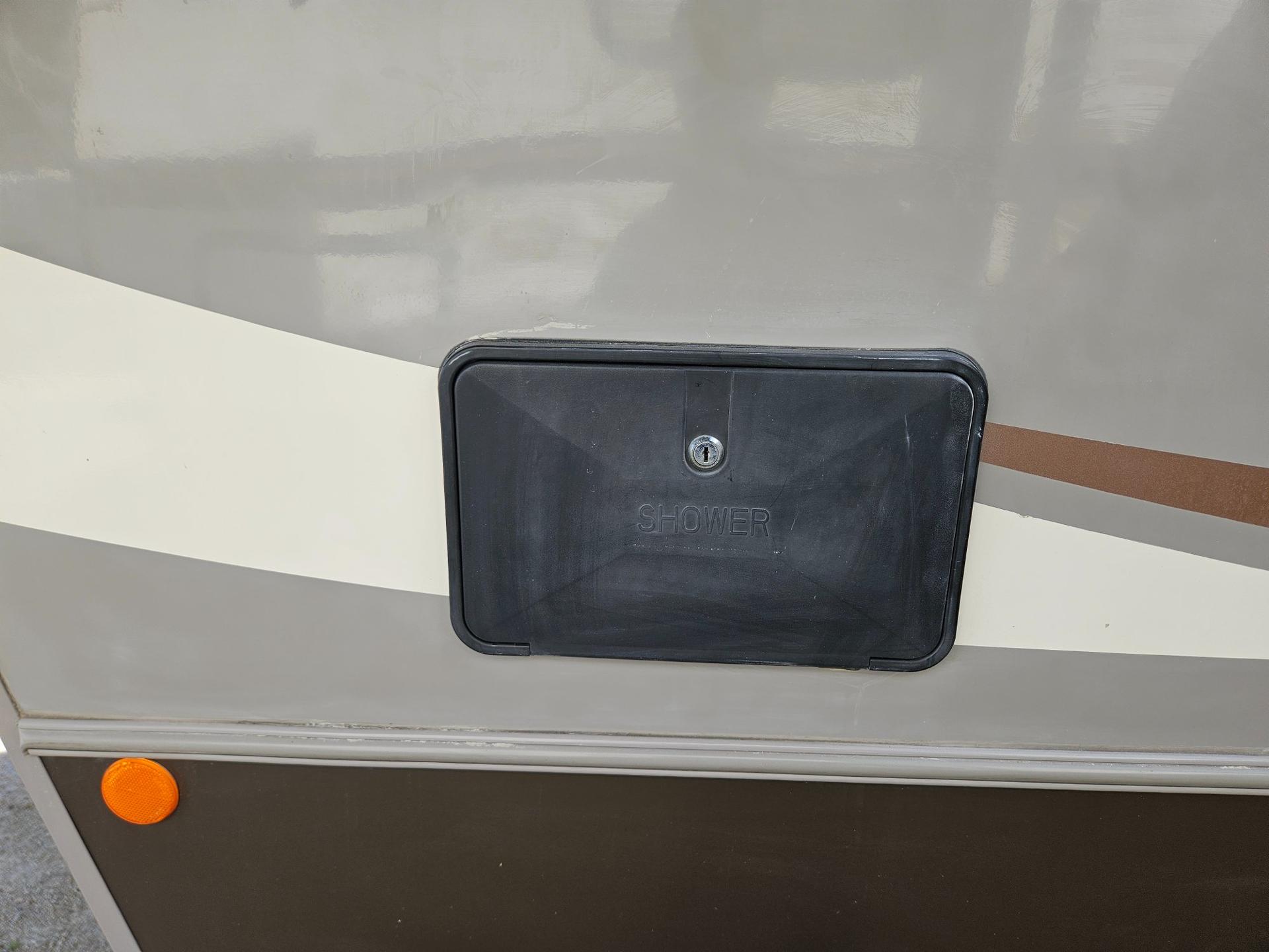 2017 Shasta 2017 Shasta Phoenix Lite - thumbnail 32