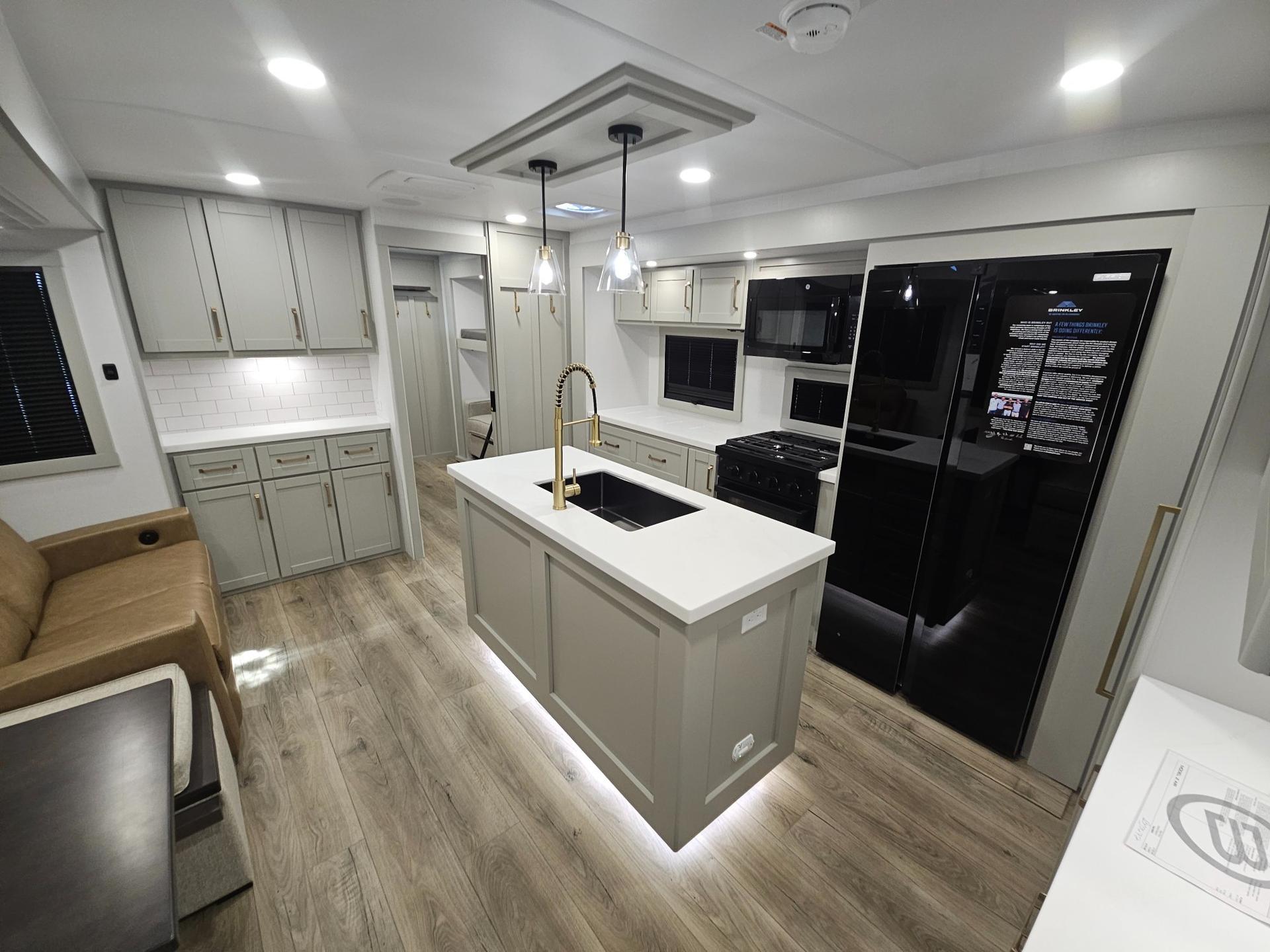 2026 Brinkley RV 2026 Brinkley RV Model Z Air - thumbnail 6