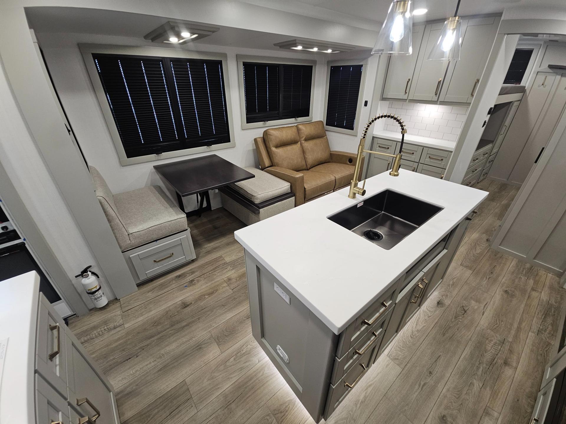 2026 Brinkley RV 2026 Brinkley RV Model Z Air - thumbnail 7