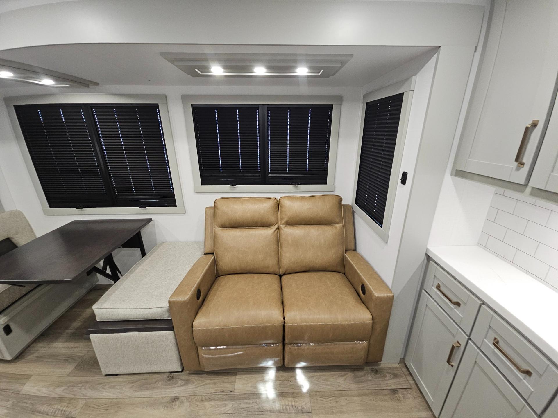 2026 Brinkley RV 2026 Brinkley RV Model Z Air - thumbnail 10